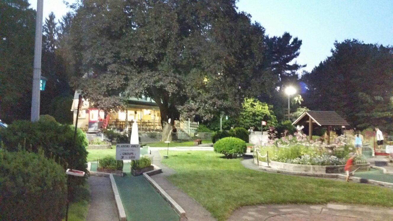 Farmington Miniature Golf & Ice Cream Parlor