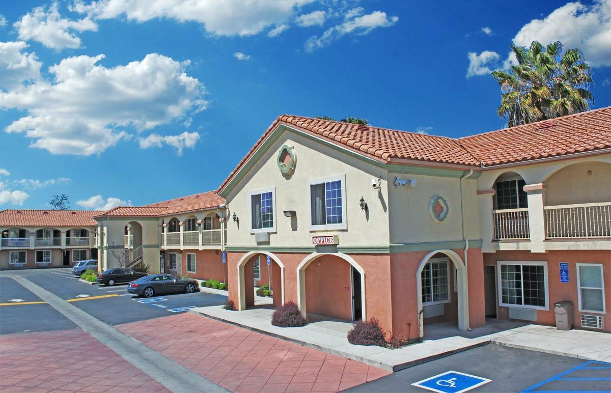 Crystal Inn Suites & Spas