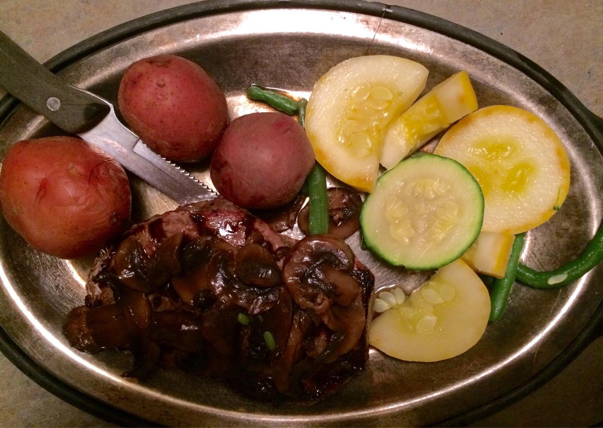 Knight's Steakhouse & Grill