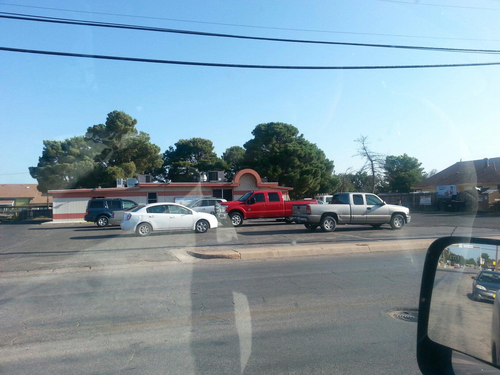 Oscar's Super Burrito