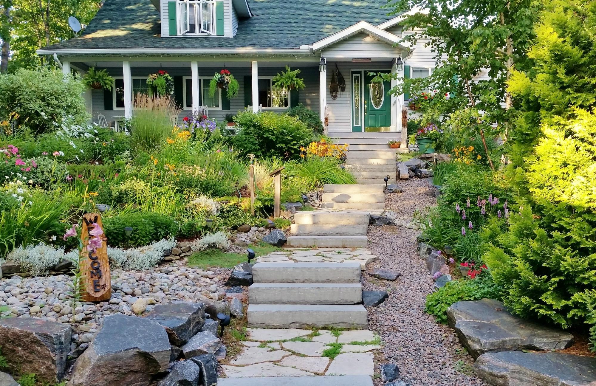 Robbins' Tuktawayin B&B