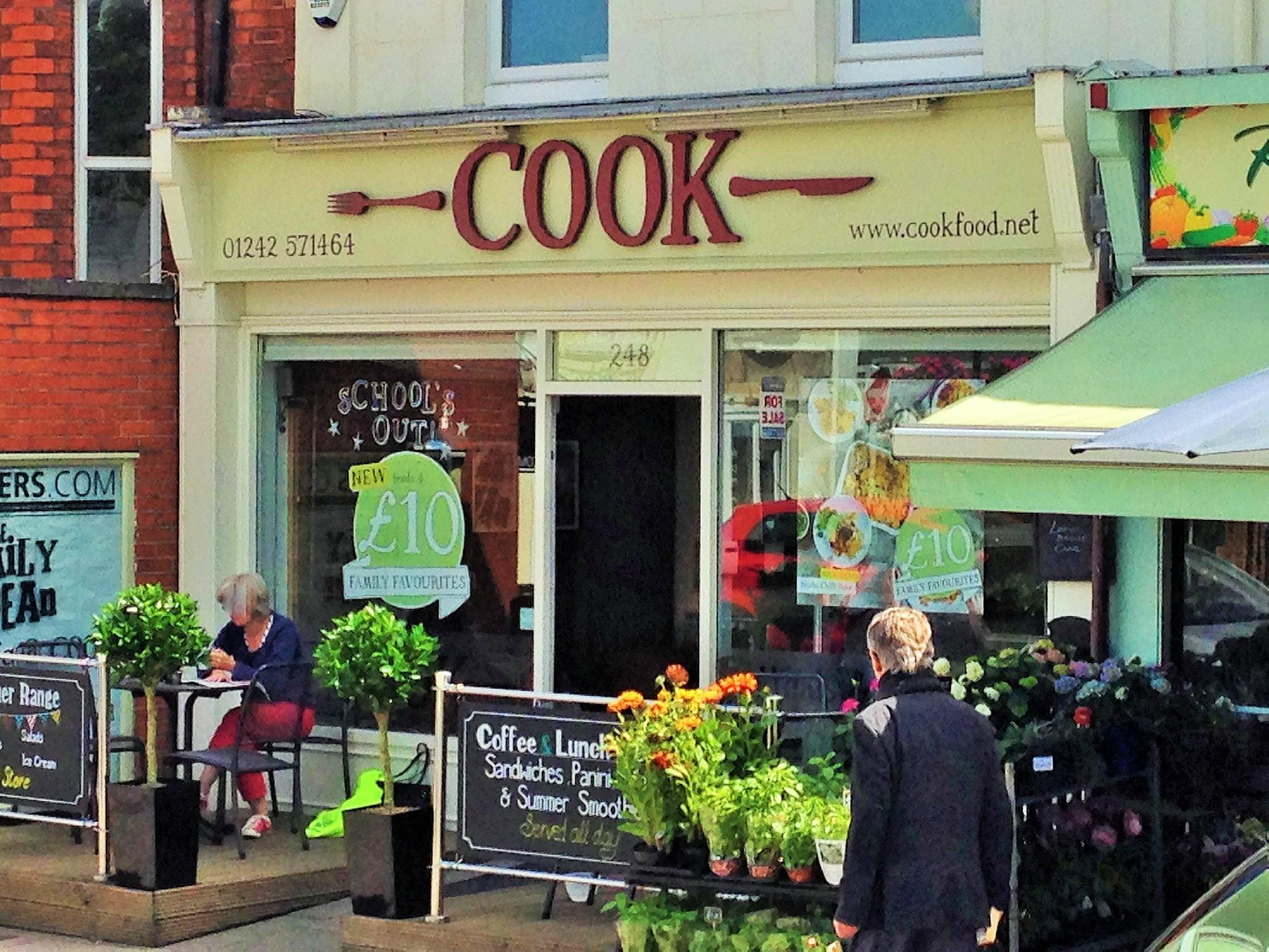 Photo by Leckhampton_2012