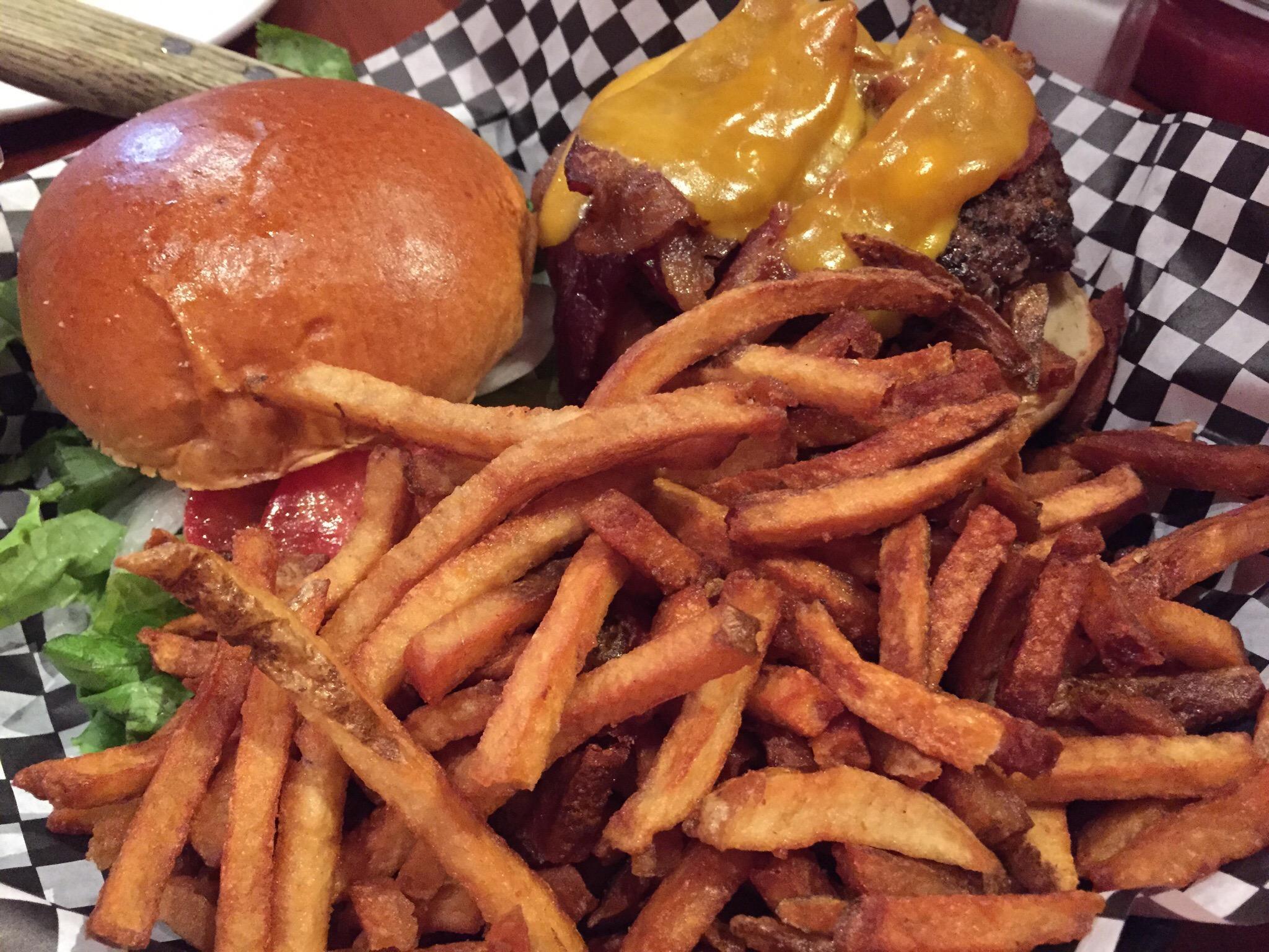 Farren's Pub & Eatery