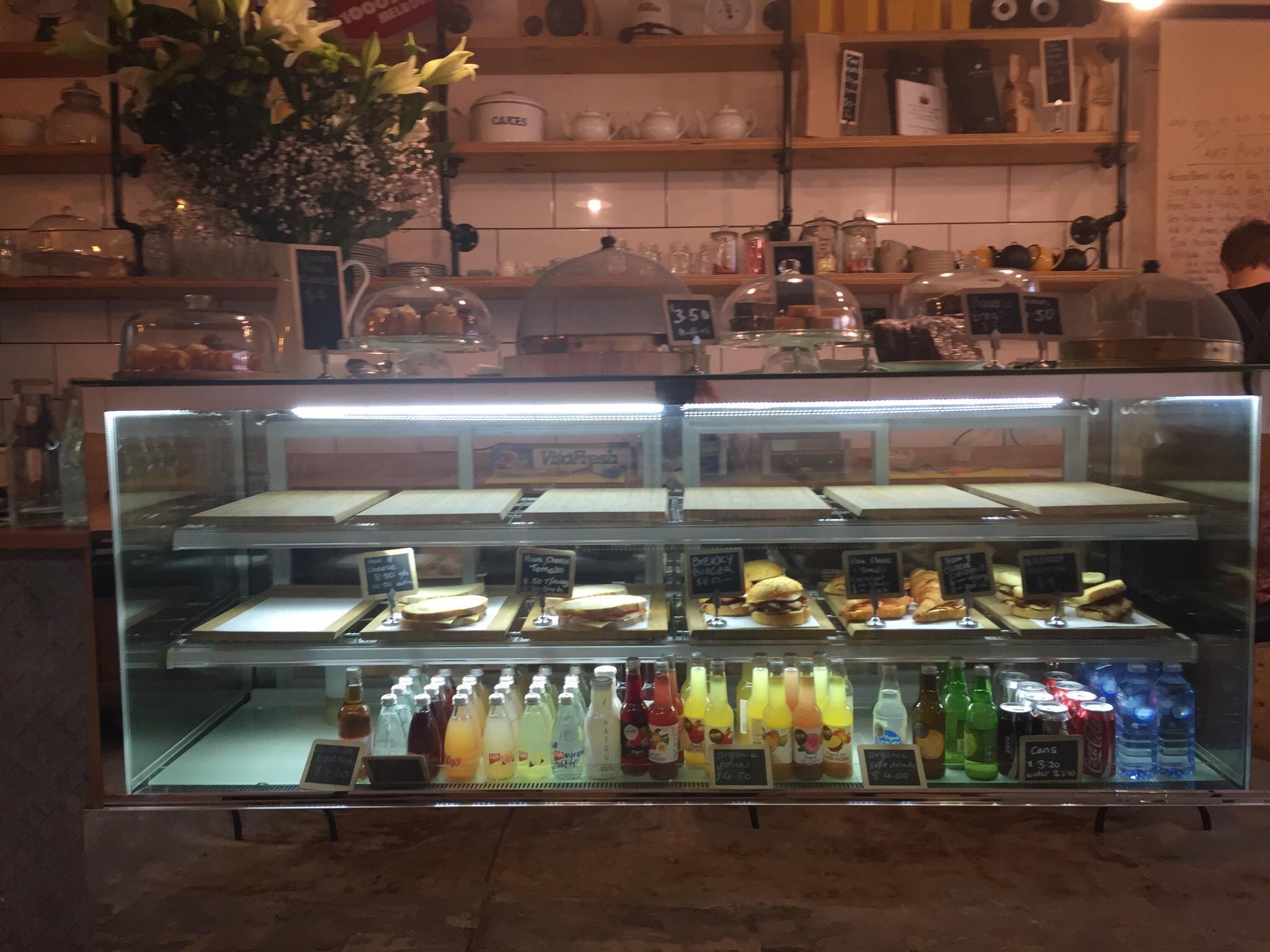 Lily Loves George Cafe