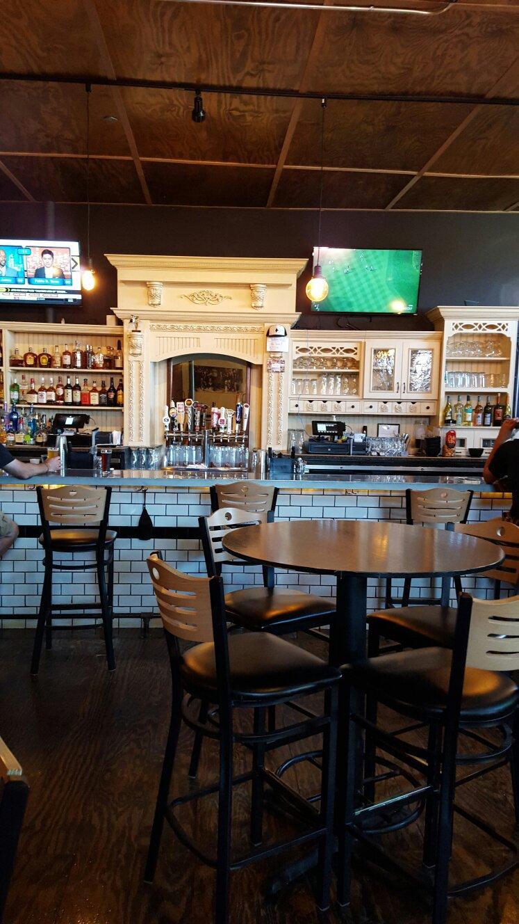 Duke's Brew Pub & Ale House