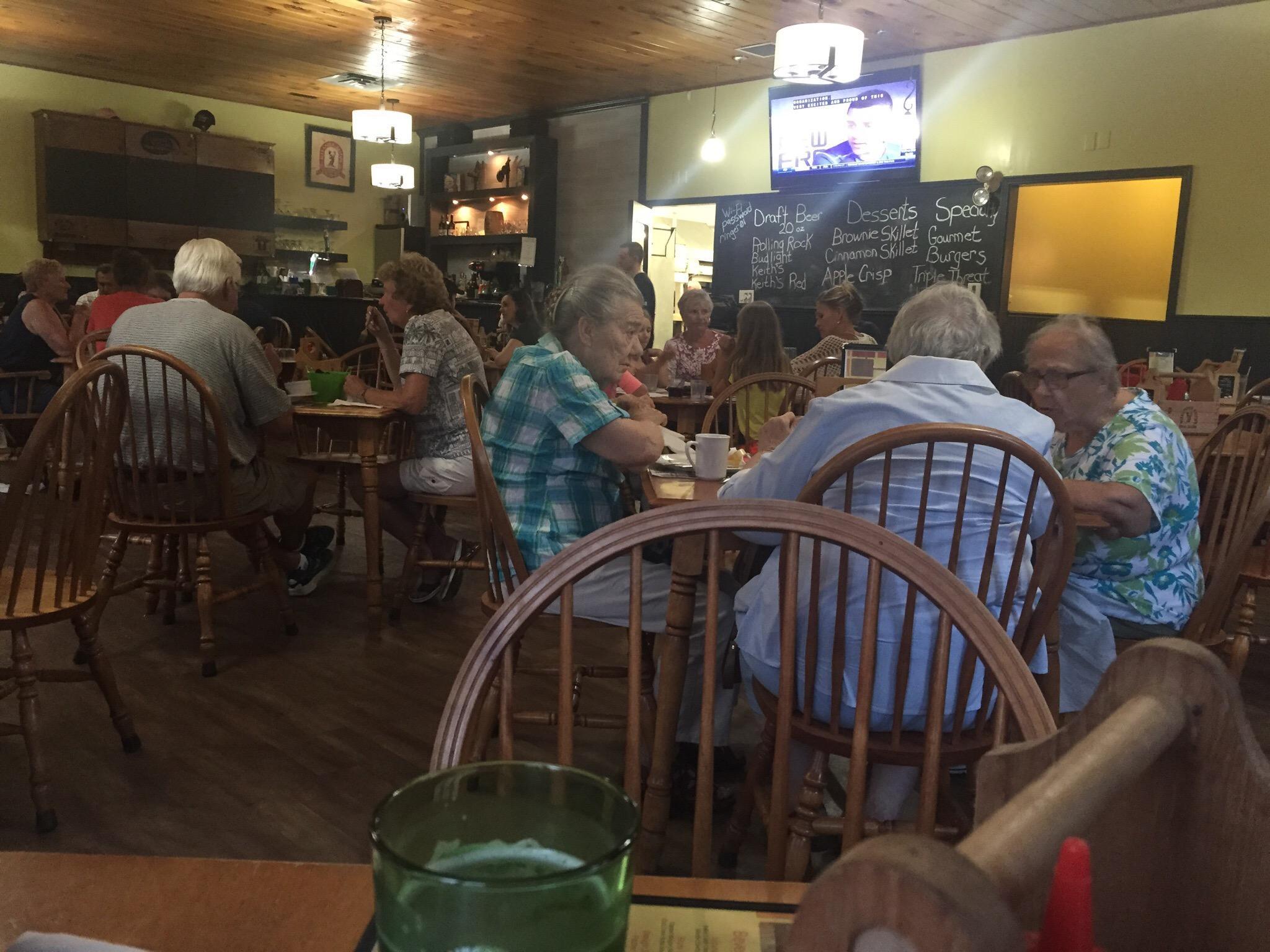 Coastal Restaurant & Pub