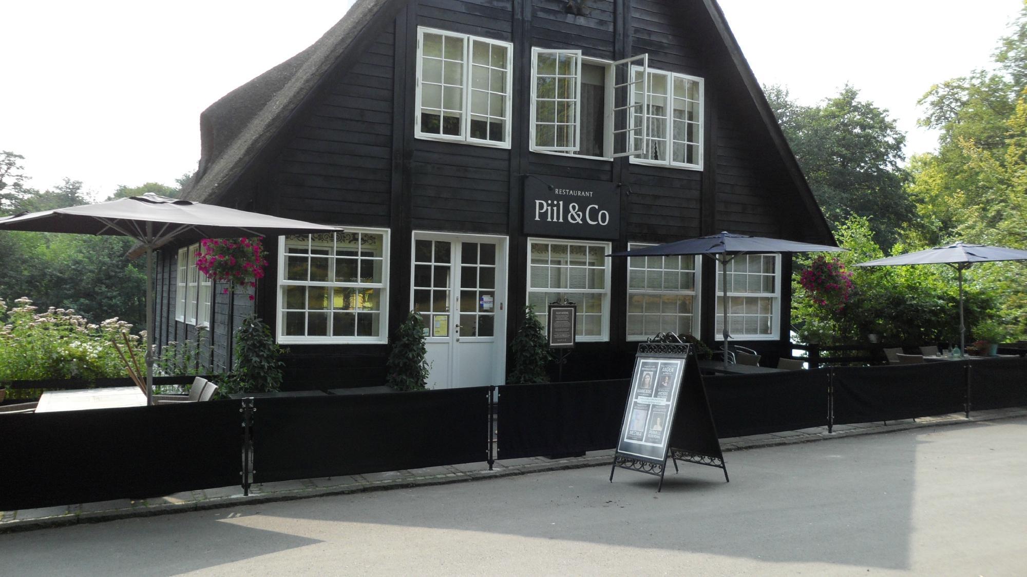 Dyrehavens Bed and Breakfast