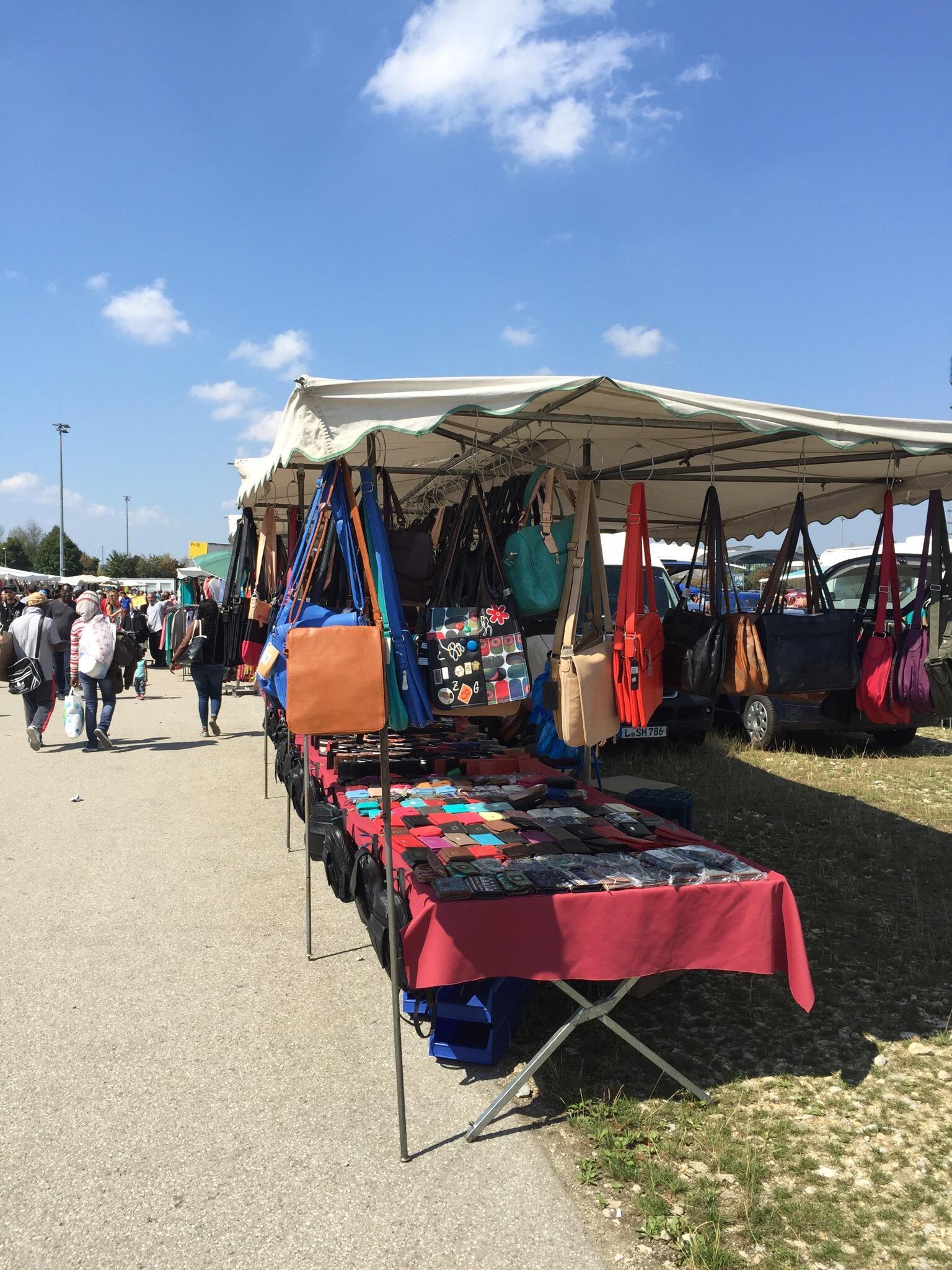 Flohmarkt Munchen-Riem