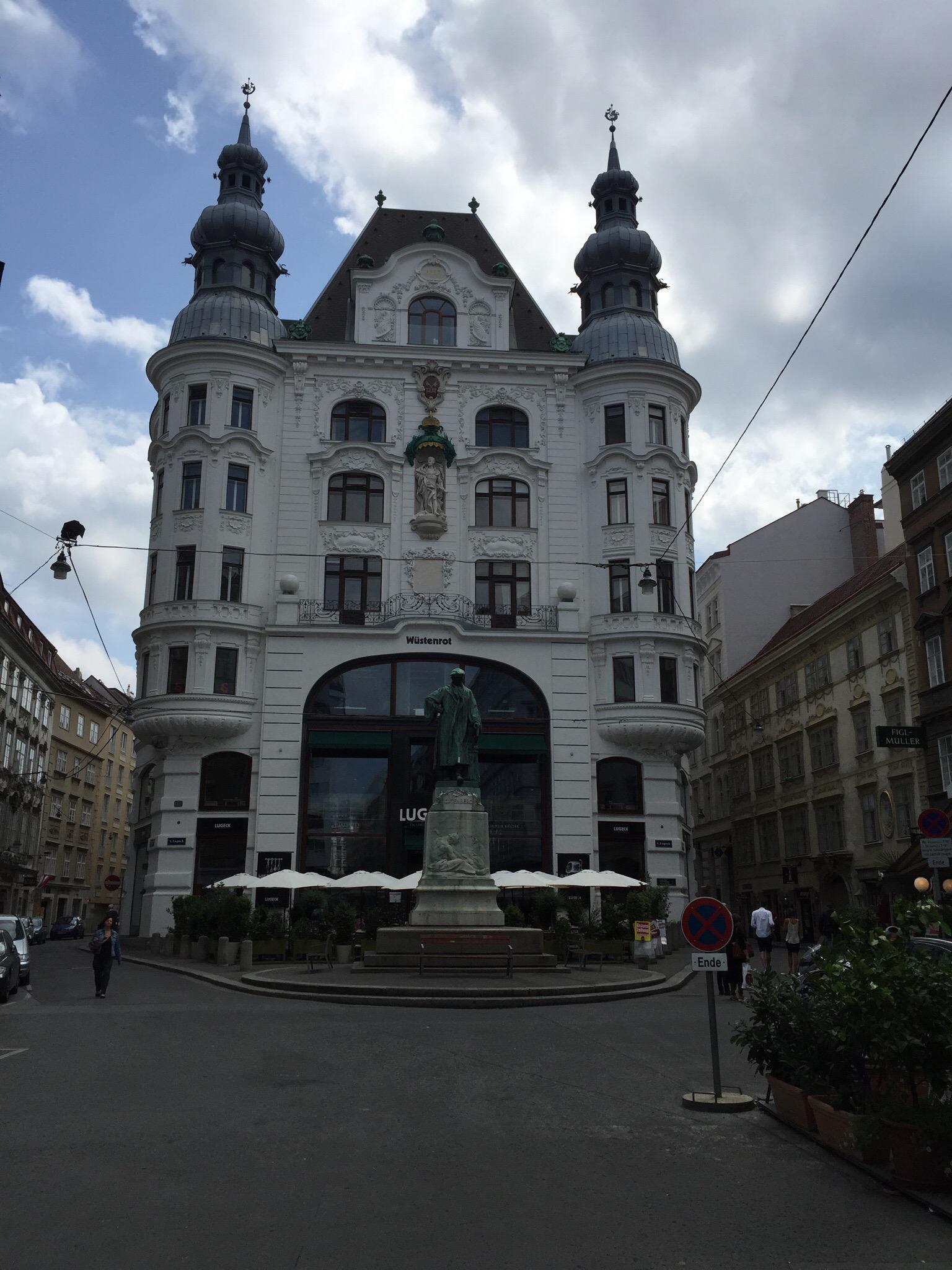 Johannes Gutenberg Monument