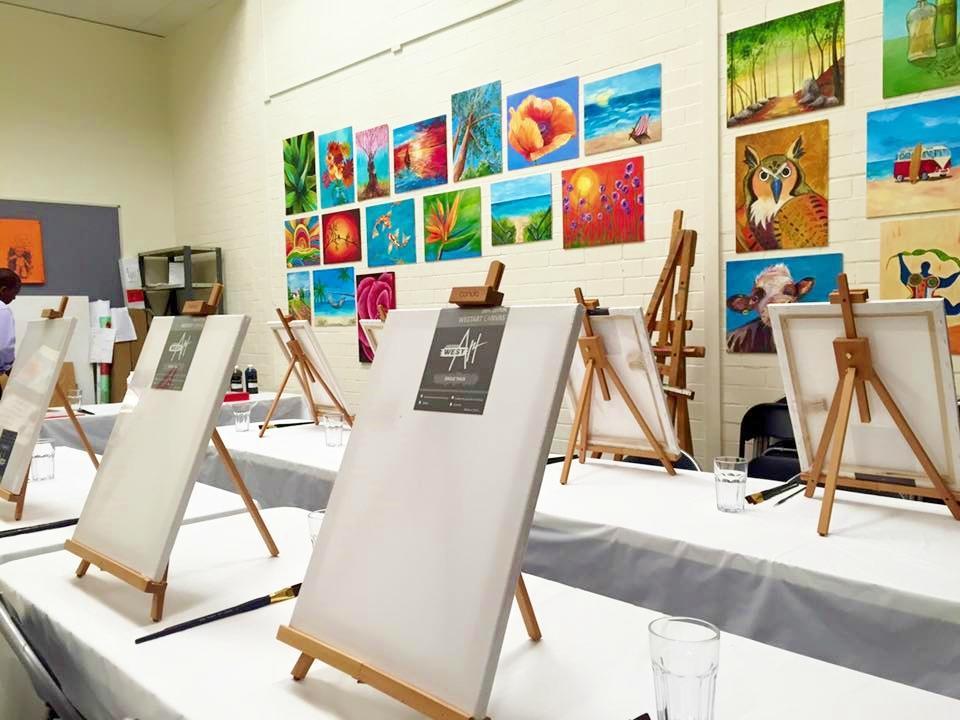 Photo by PerthArtStudio