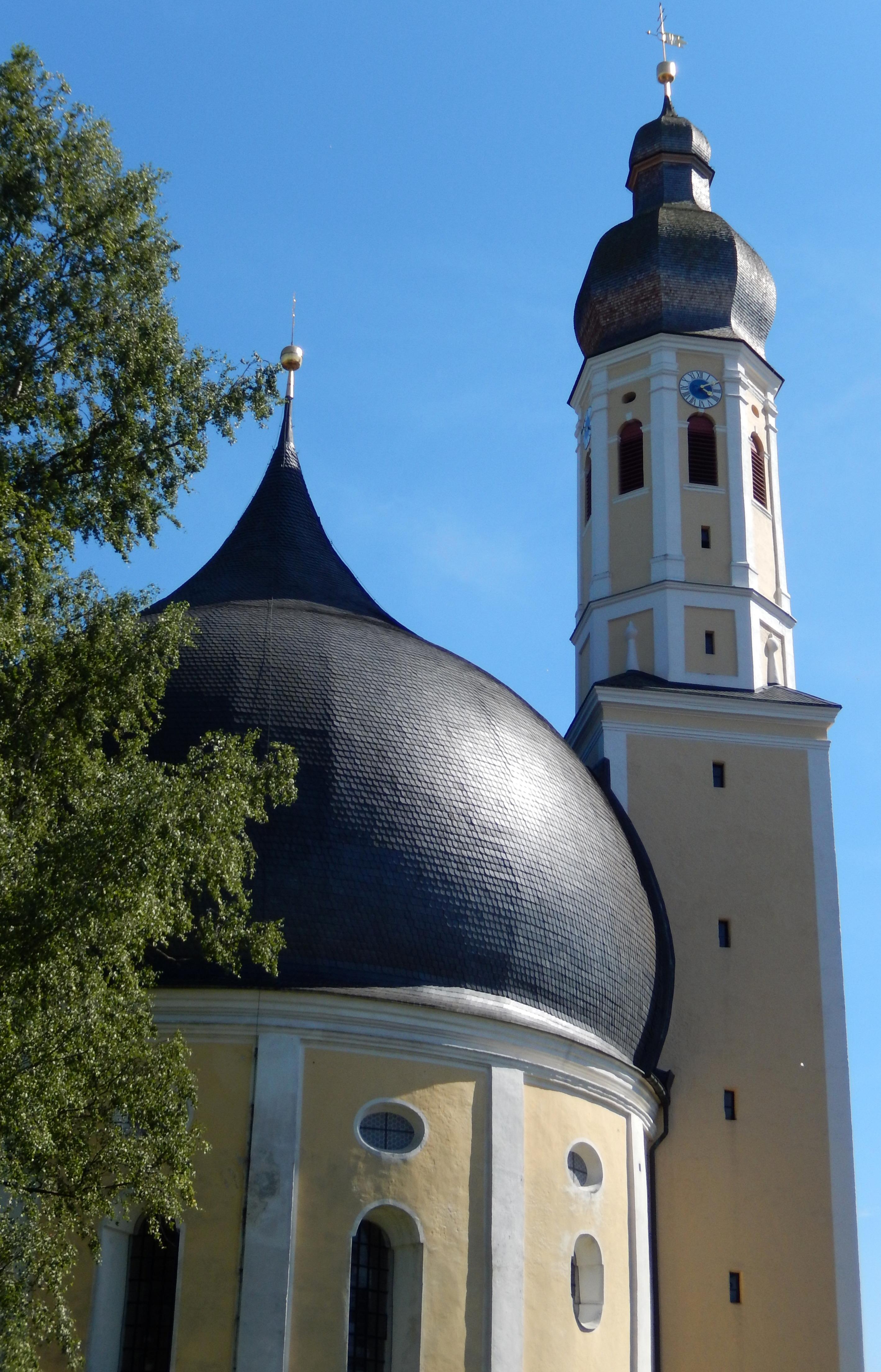 Kirche St. Johann Baptist und Heilig Kreuz