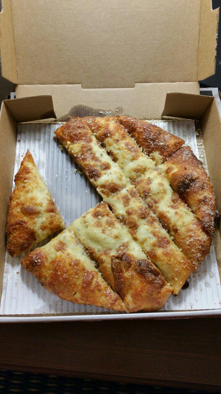 Cloverleaf Pizza