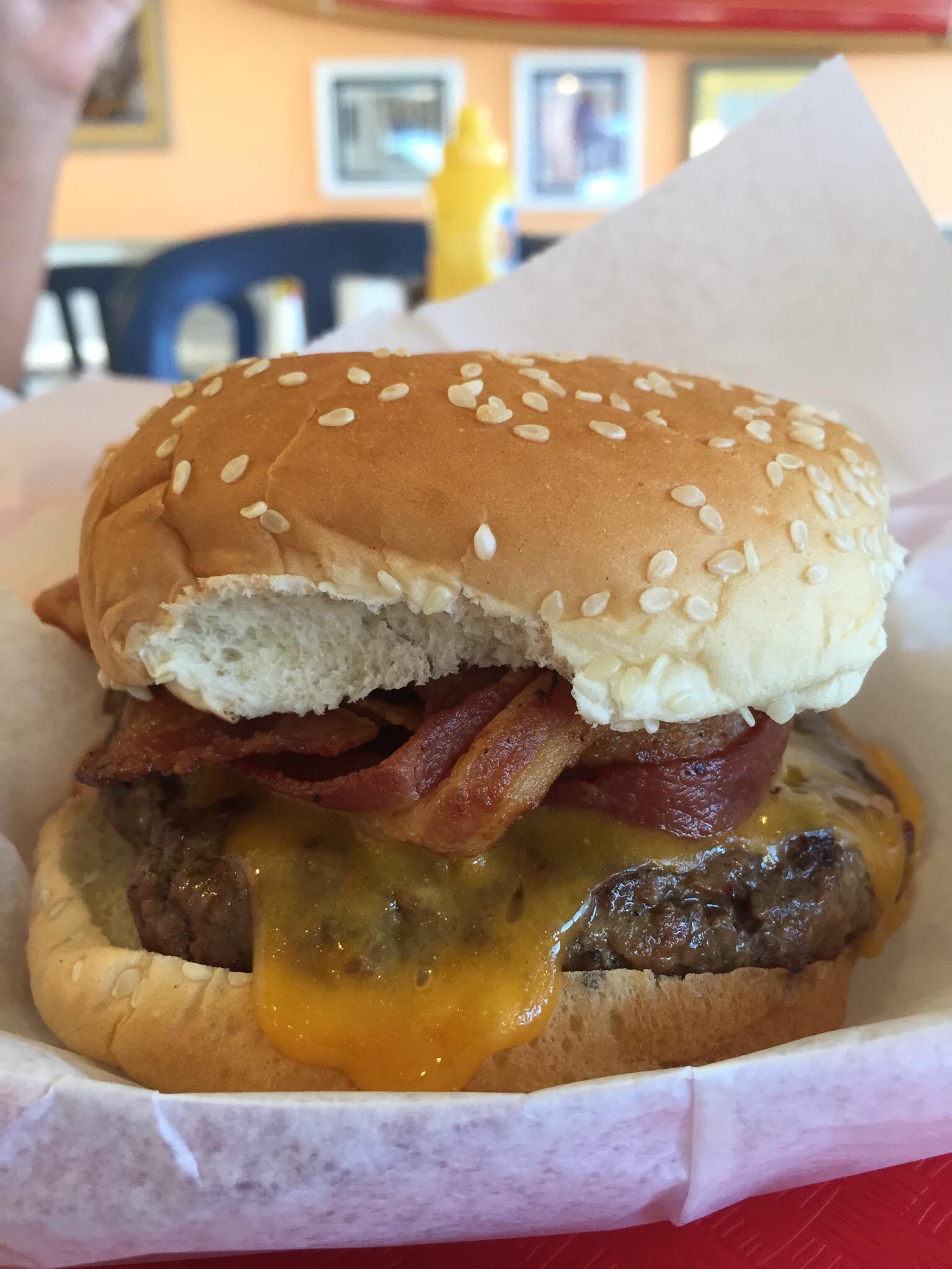 Woodies Drive-In