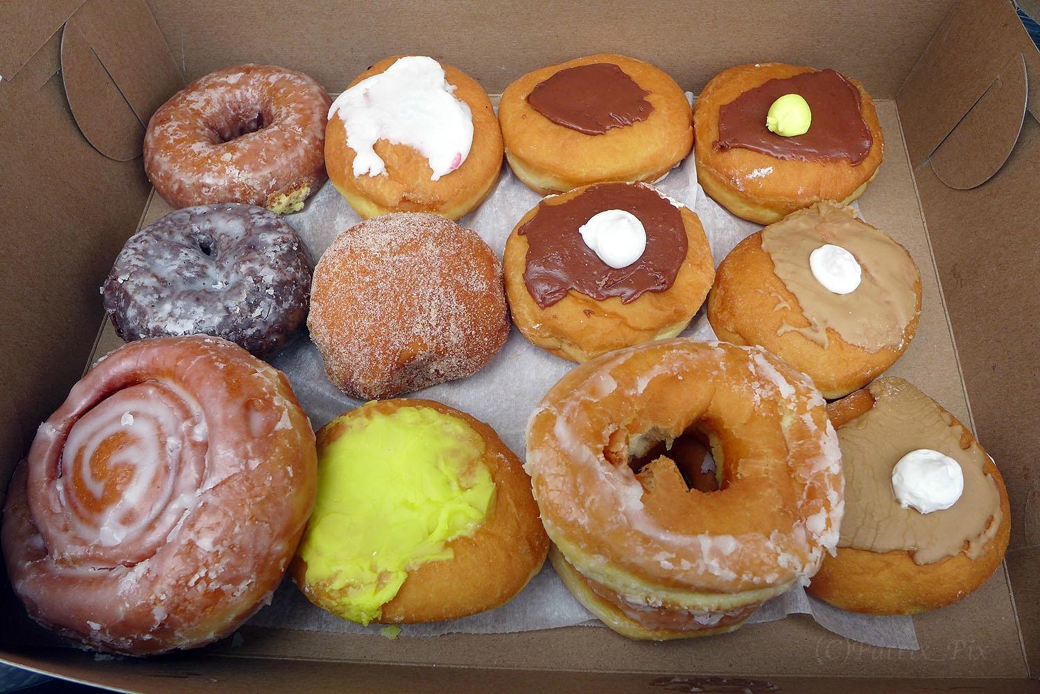 Becker's Donuts & Bakery