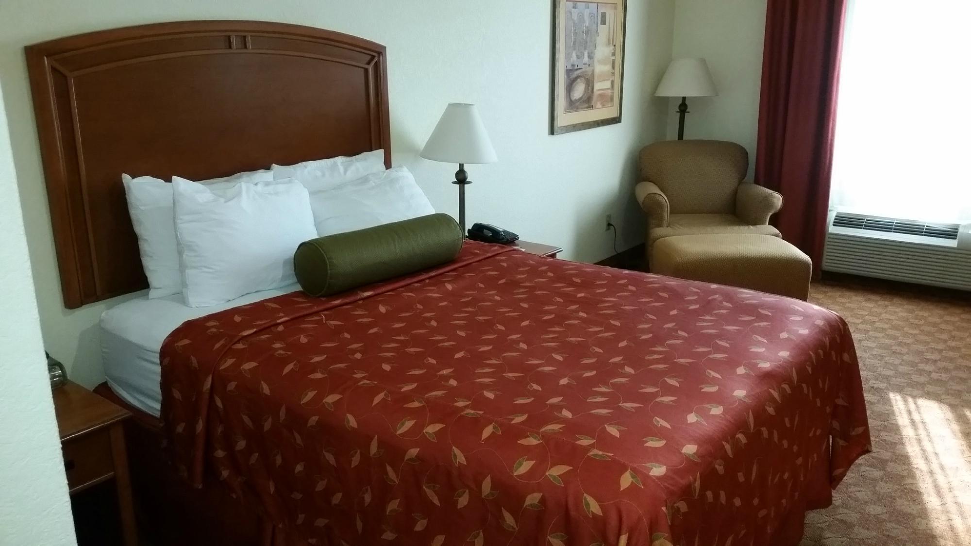 Best Western Plus San Antonio East Inn & Suites