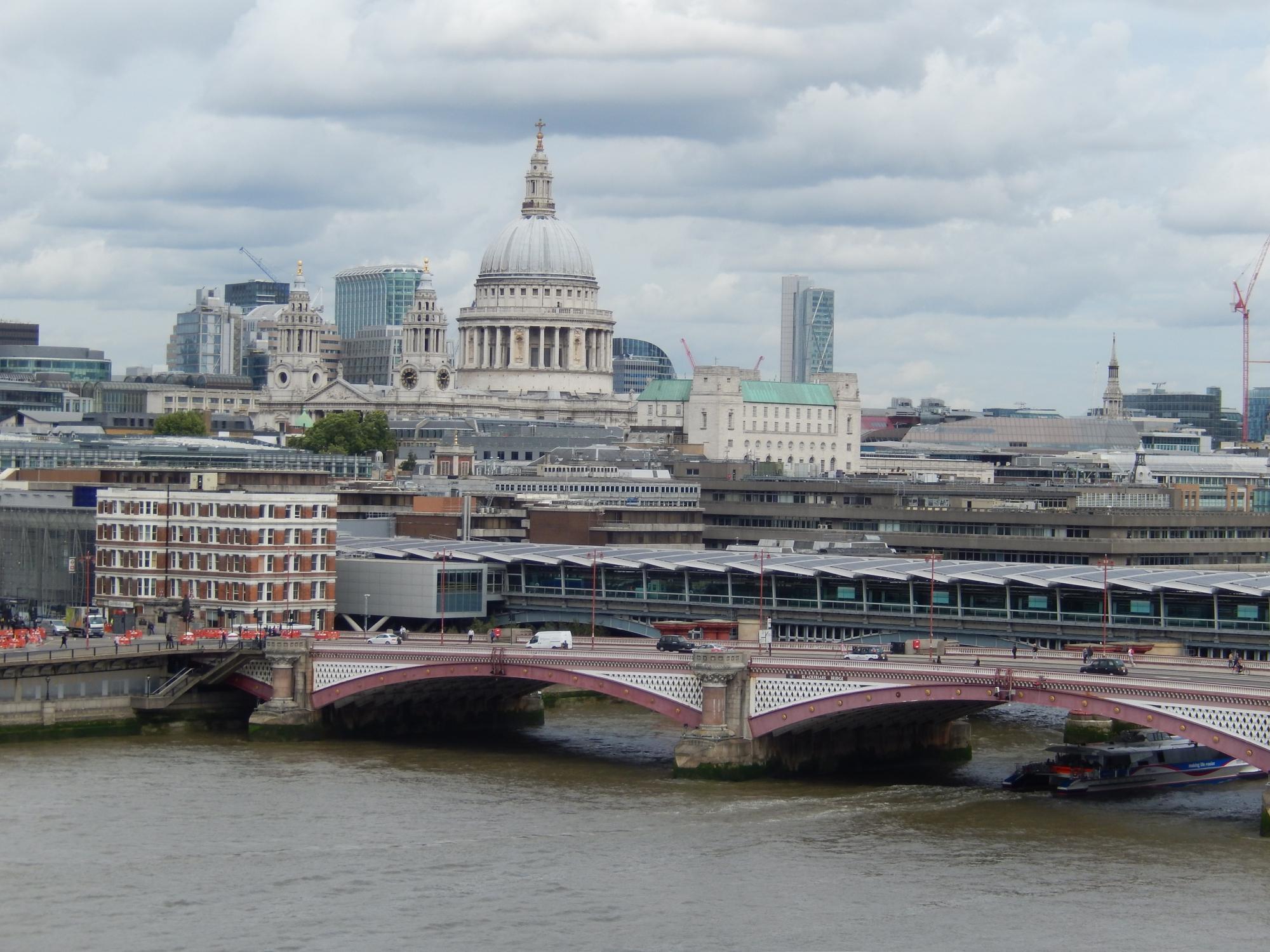 Bargehouse, Oxo Tower Wharf