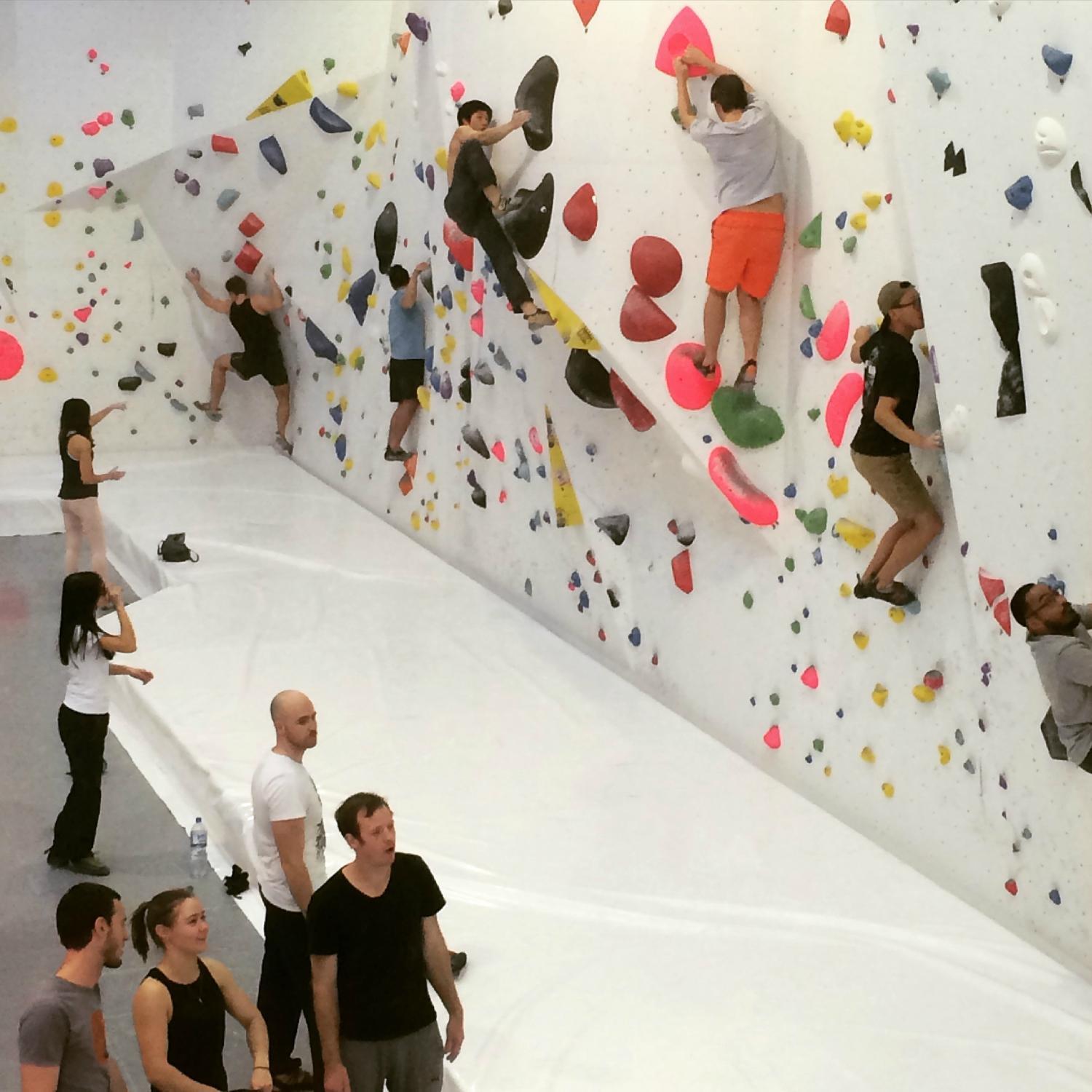 9 degrees Climbing Gym