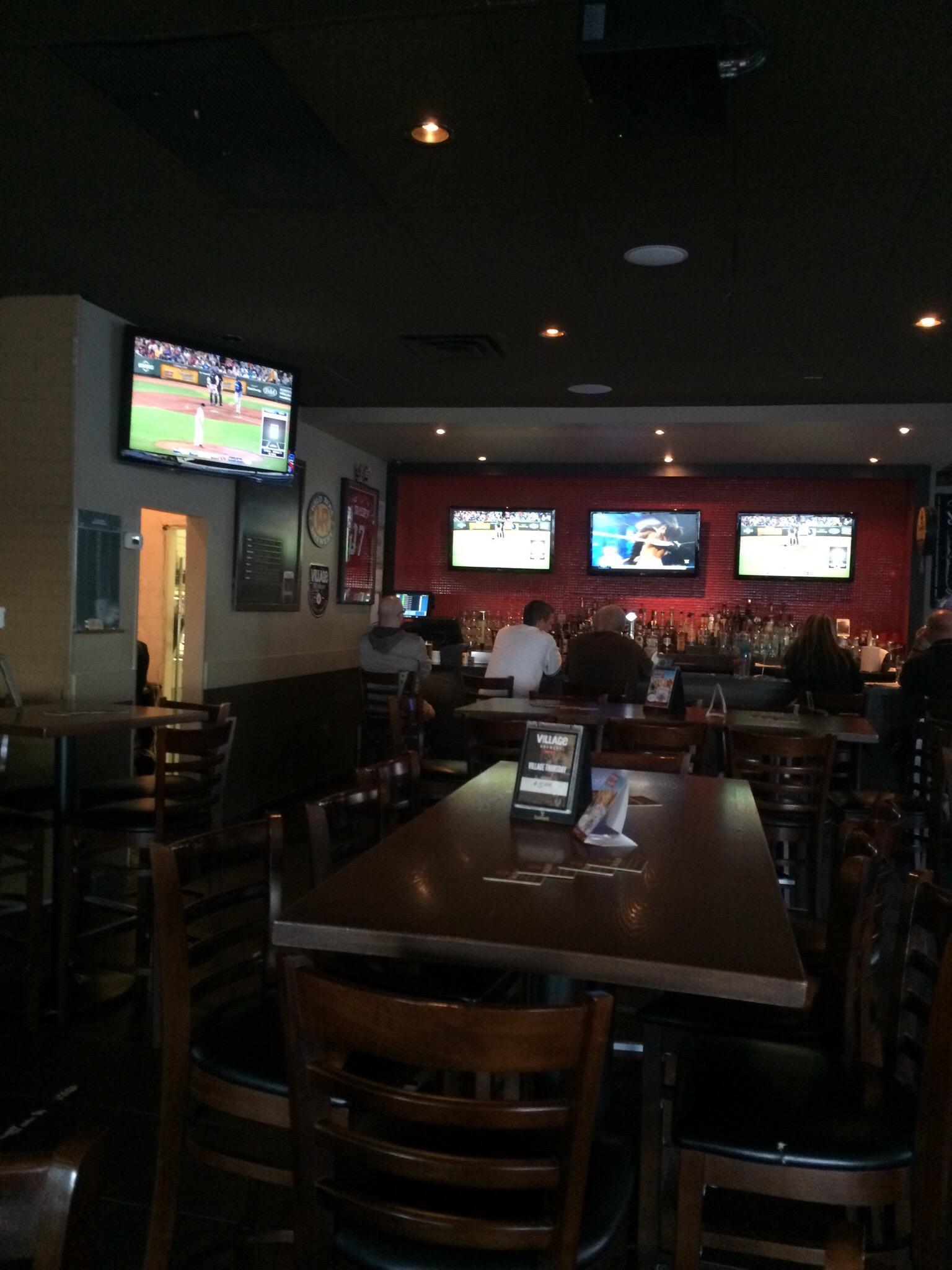 Red Rock Bar & Grill