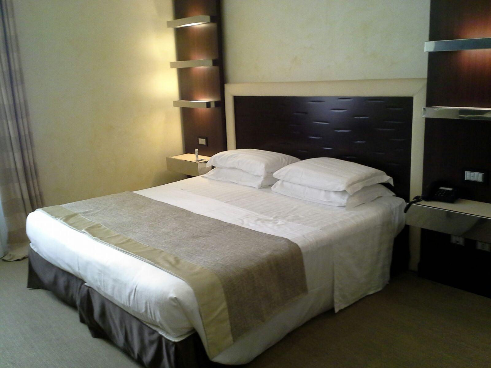 Les Fleurs Luxury House