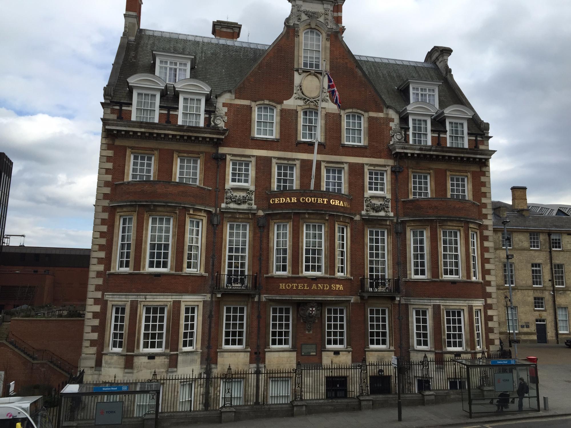 Spa at the Cedar Court Grand