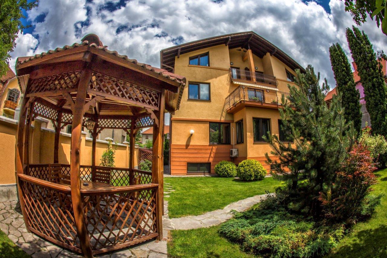 Pensiunea La Residenza