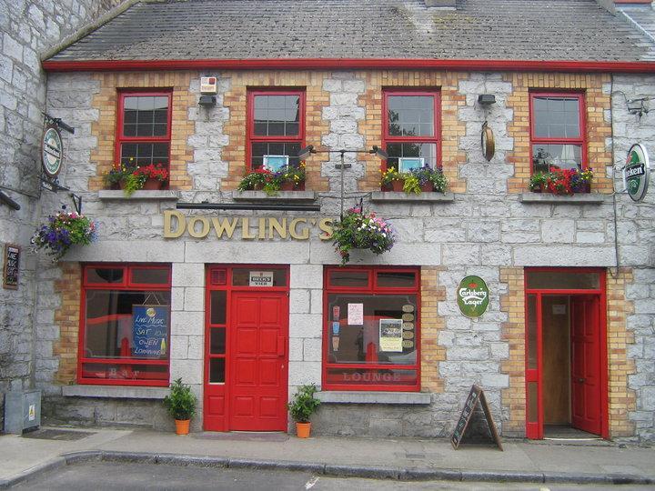 The Garden at Dowlings Pub