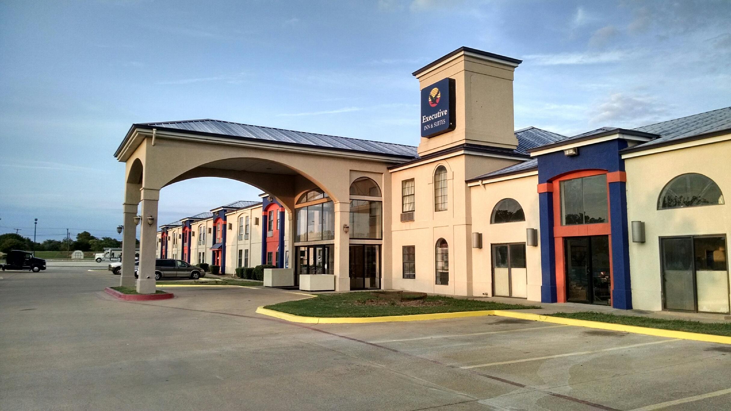 Executive Inn & Suites
