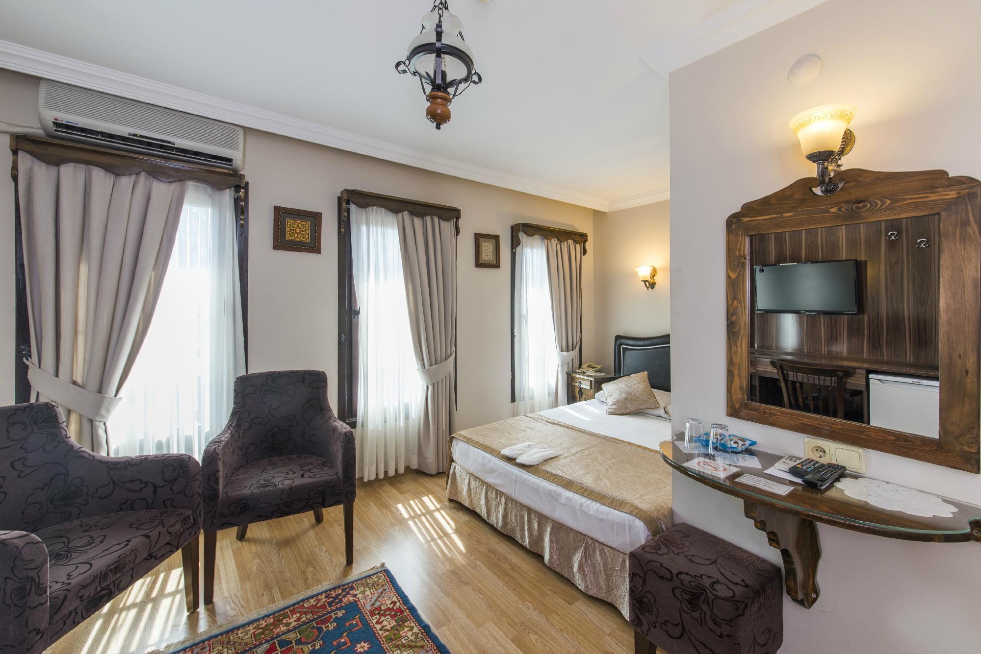 Naz Wooden House Inn