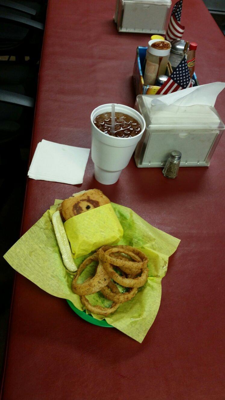 Herk's Store & Grill