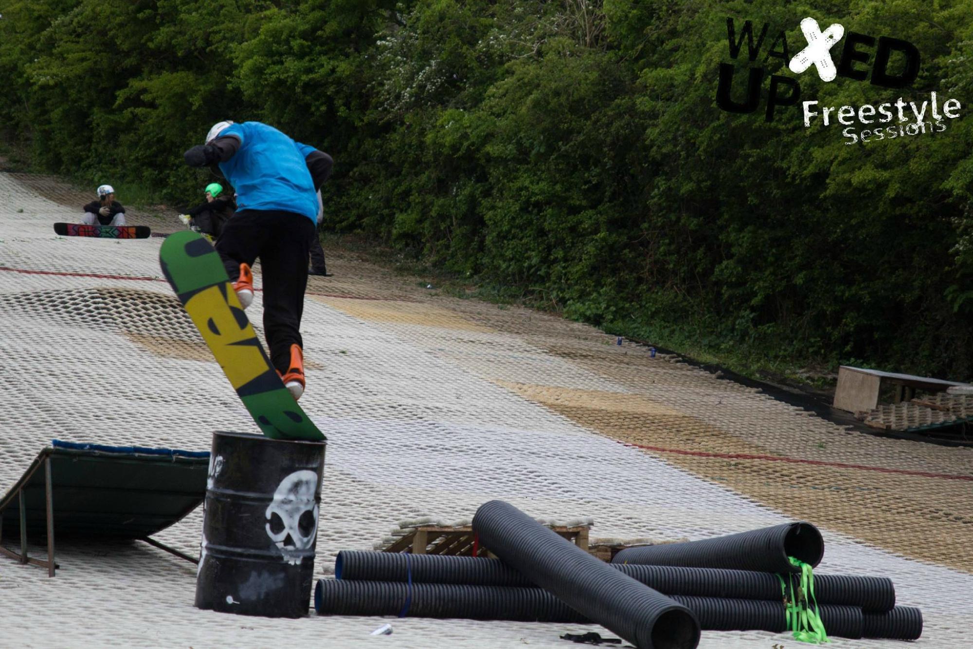 Cardiff ski and snowboard centre