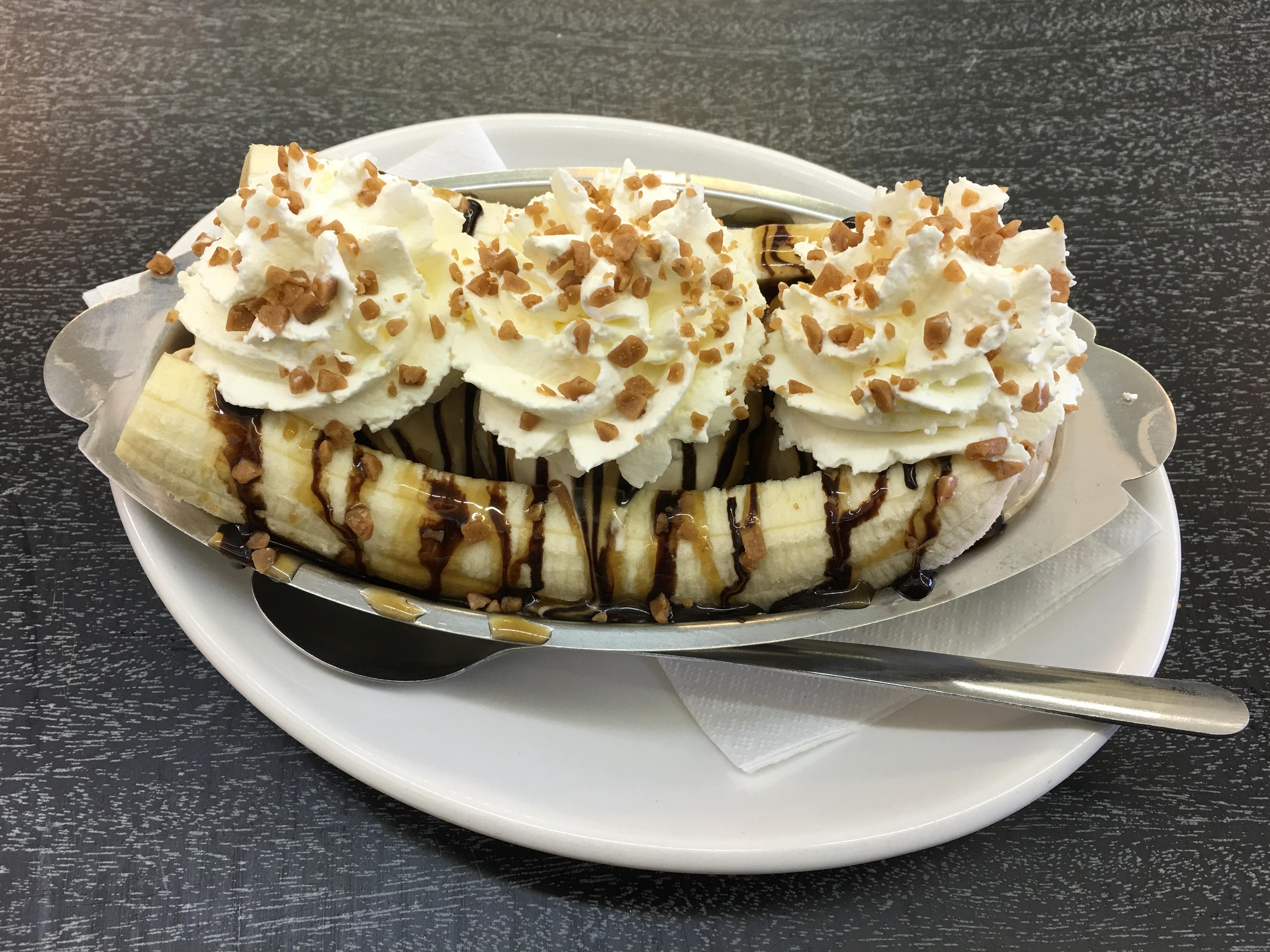 Glenburn Soda Fountain & Confectionery