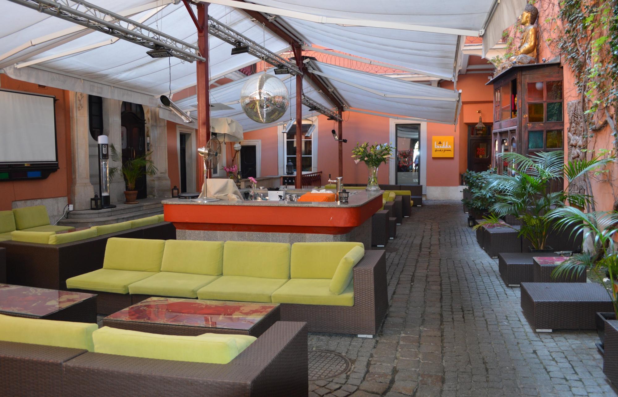 Buddha Drink and Garden Bar