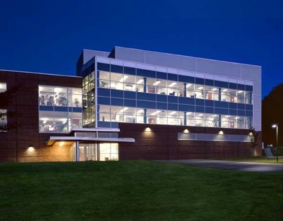 The Pullo Center
