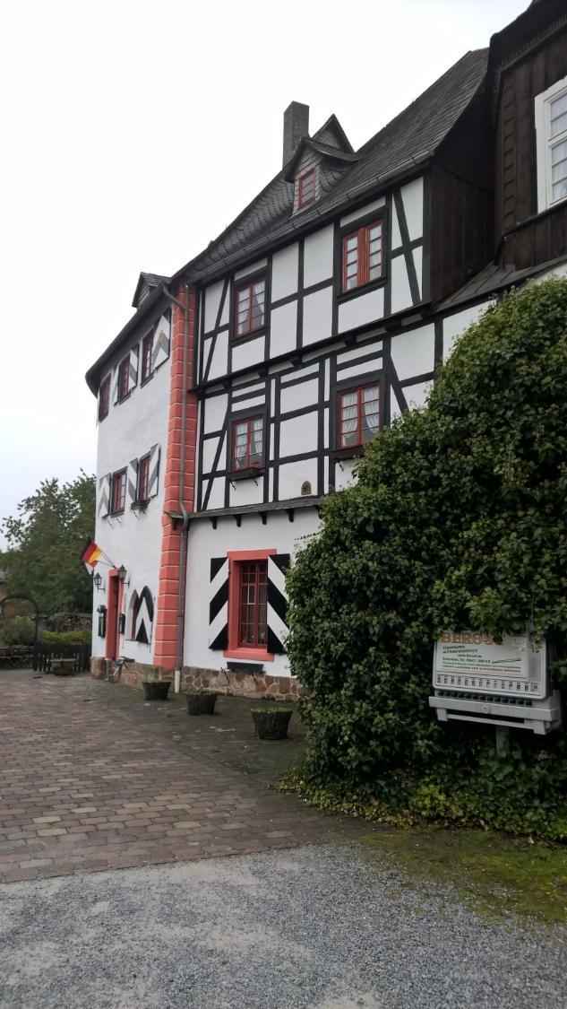 Hotel zur Burg