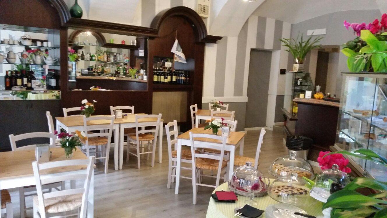 Fiori e Caffe - Ristorante e Dolcezze