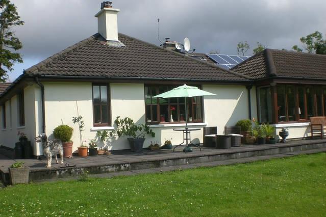 Hollybrook House Bed & Breakfast