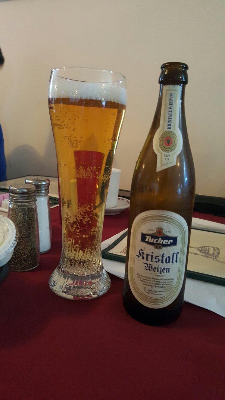 The Hub Restaurant & Lounge