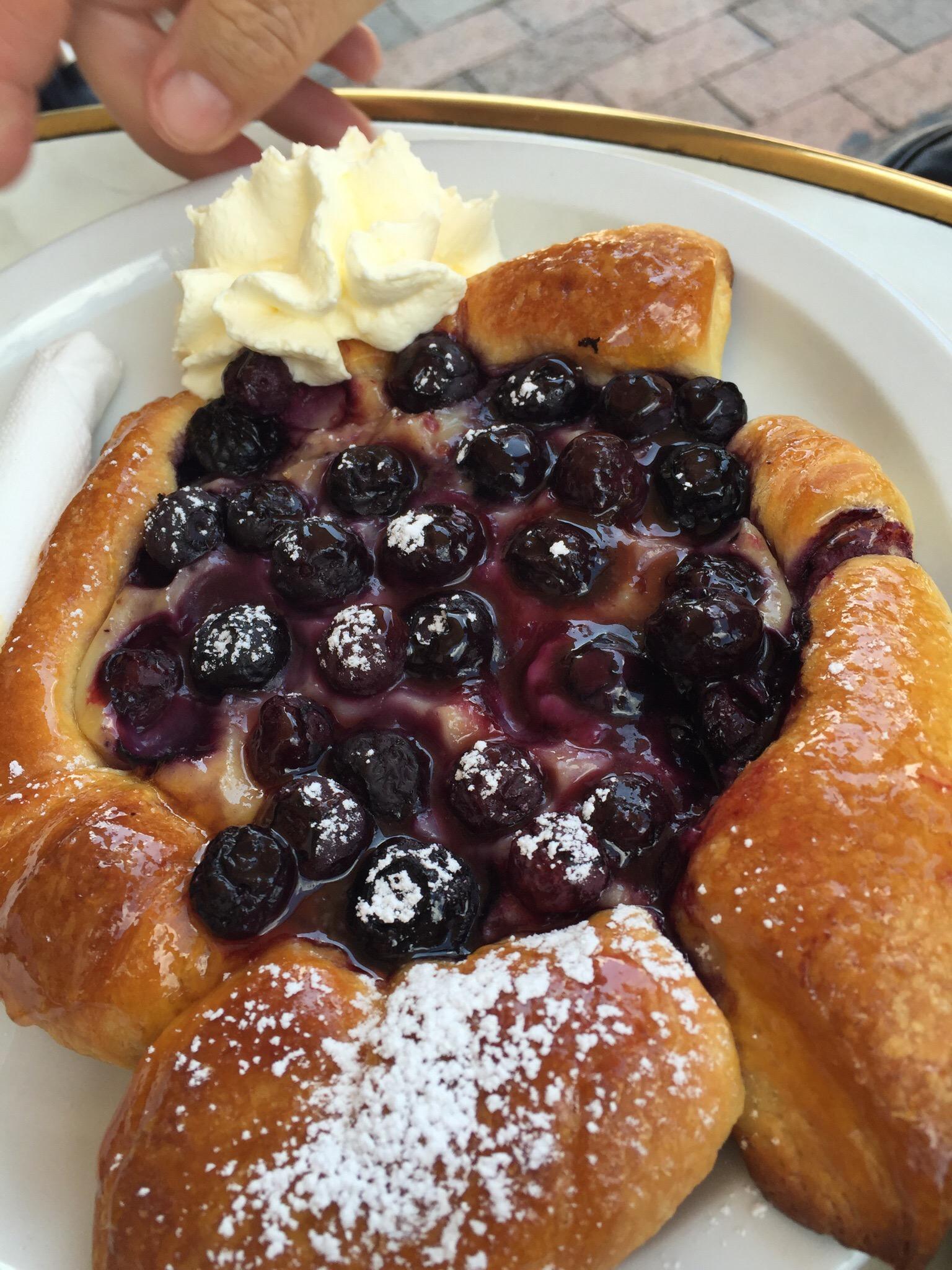 Cafe Creme Della Creme