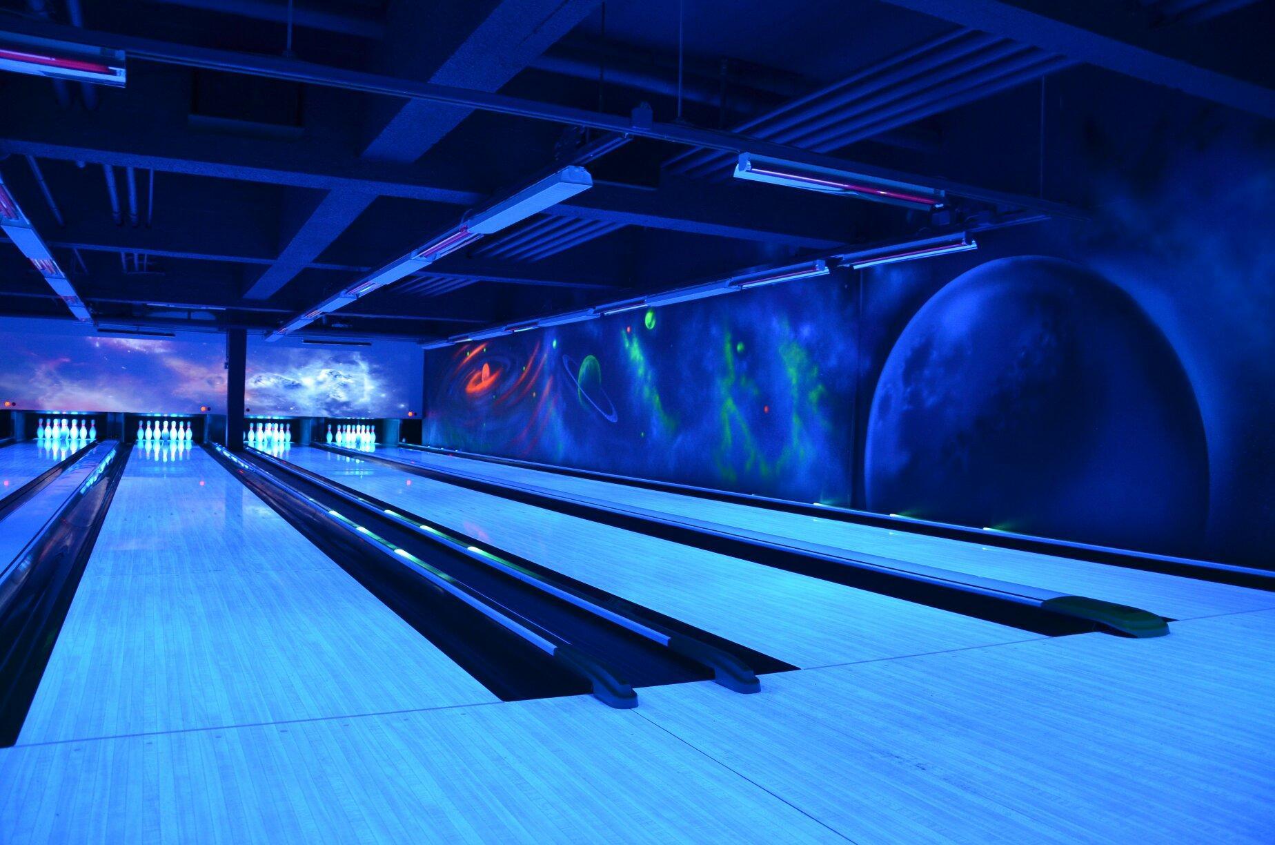 Space Bowling & Billiards