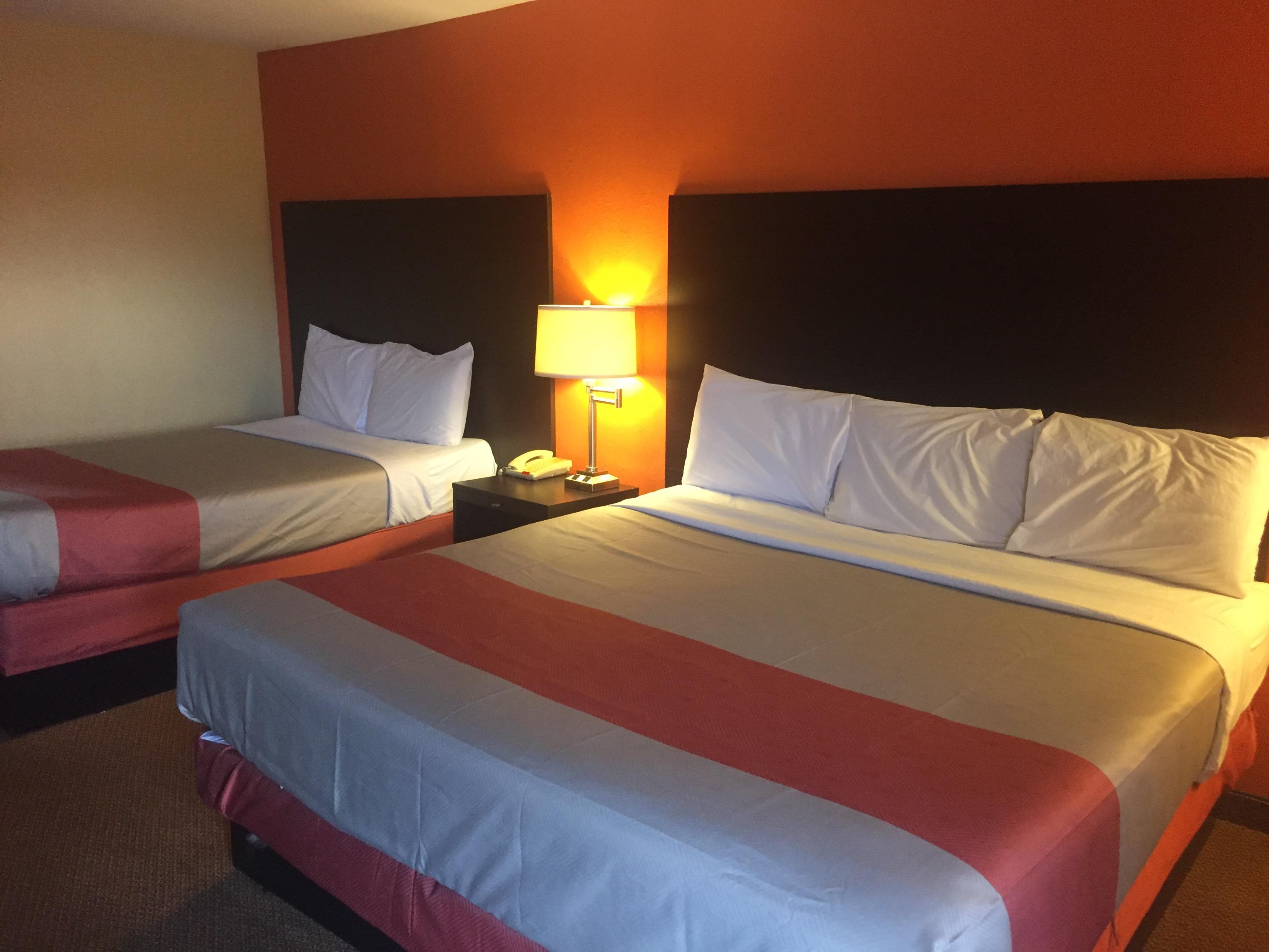 Motel 6 San Antonio, TX - I-10 West