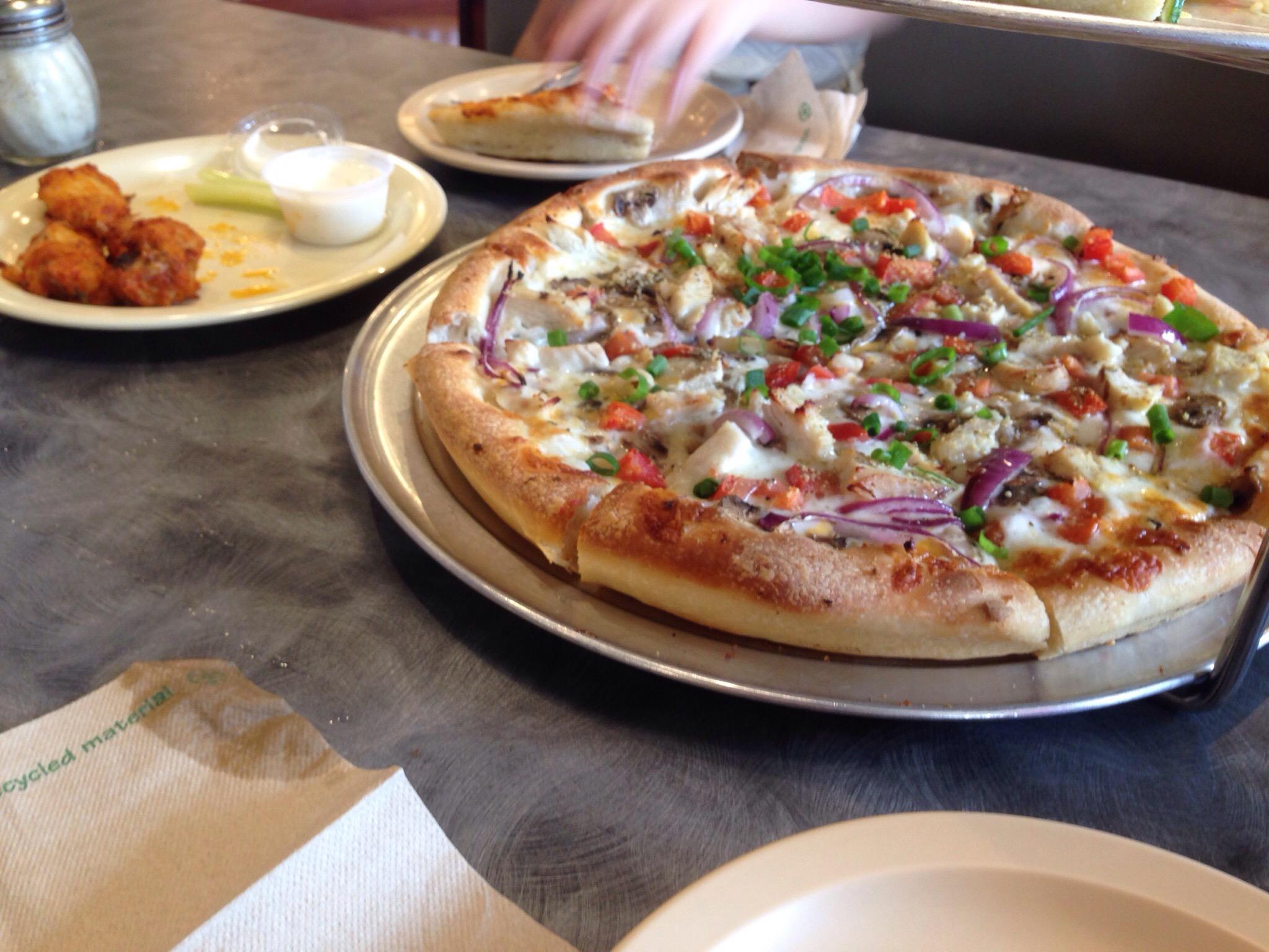 Round Table Pizza - Kailua
