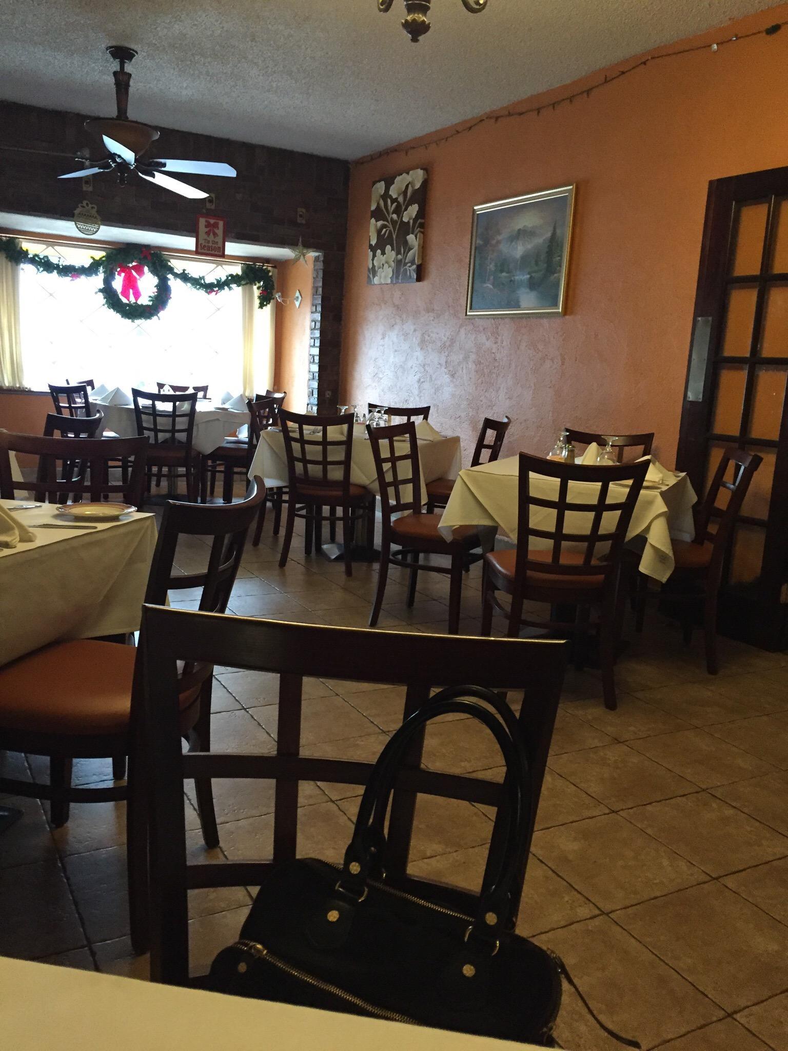 Photo by robcurtross