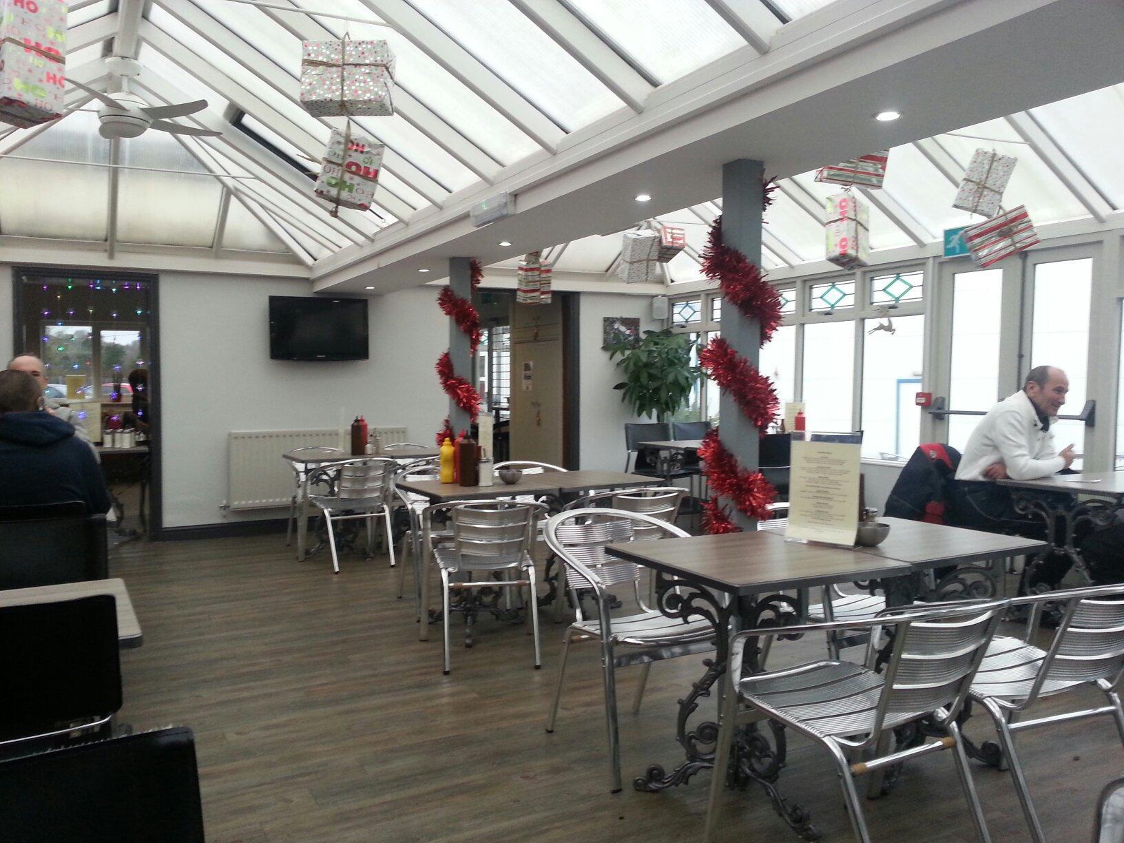 Fourways Cafe & Grill