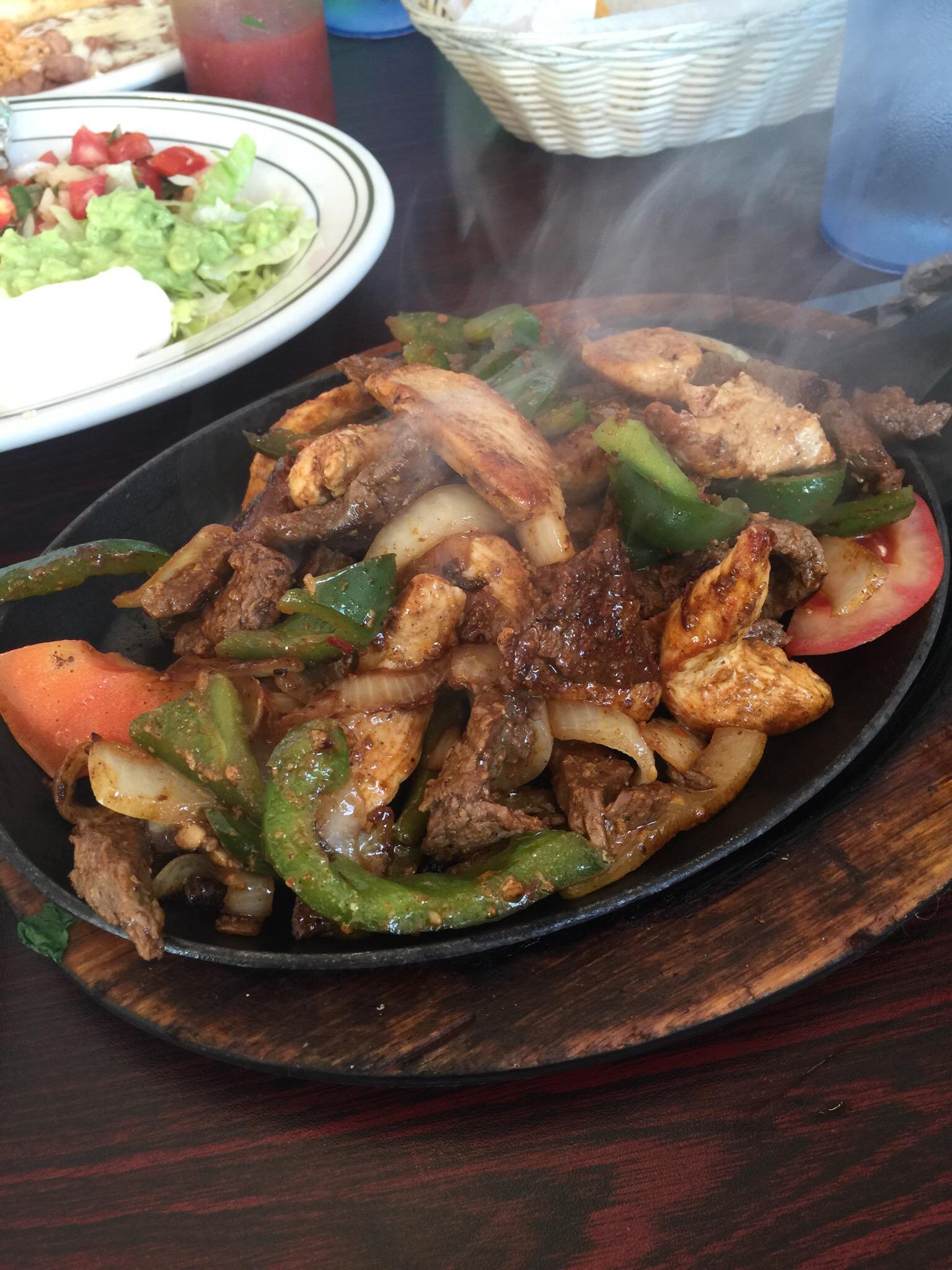 La Fiesta Mexican Grill