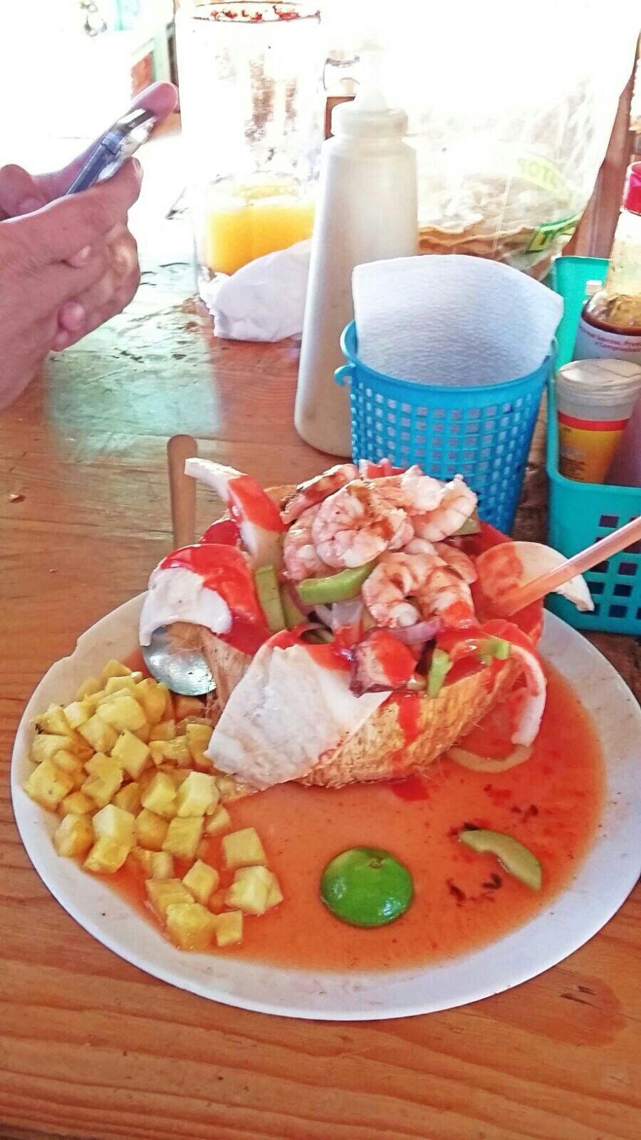 Los Camarones Tacos Mariscos