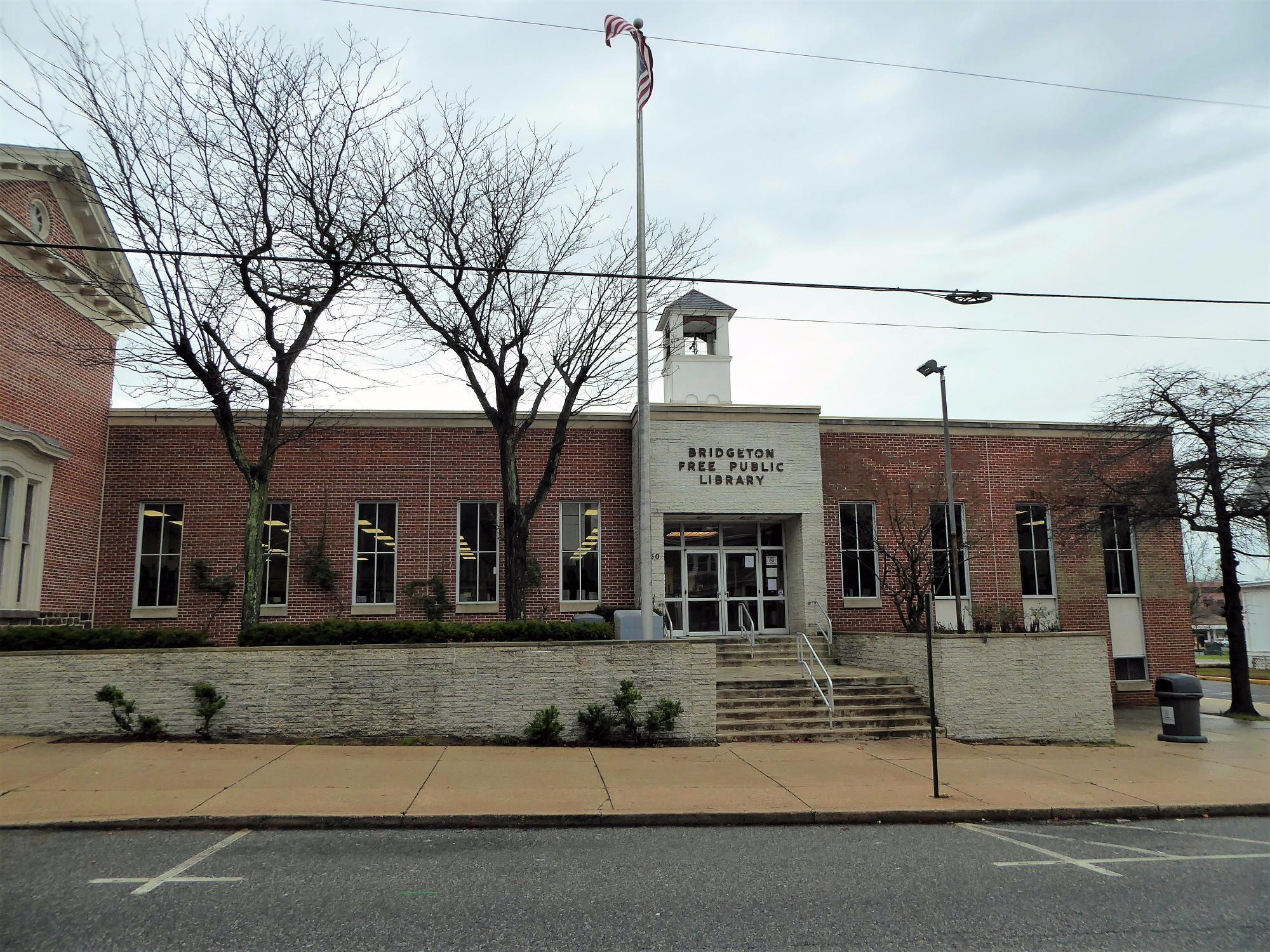 Woodruff Museum of Indian Artifacts