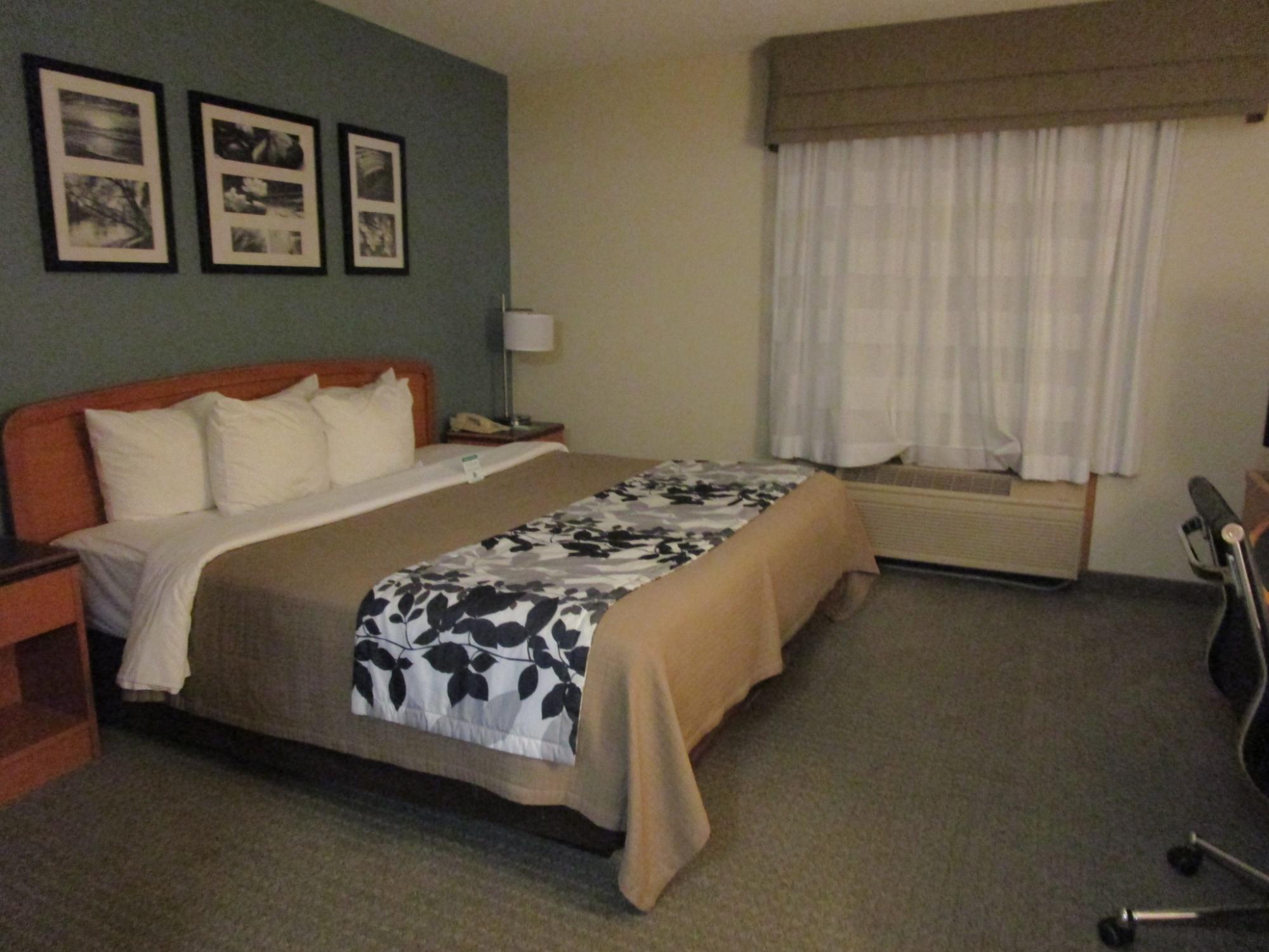 Sleep Inn & Suites Davenport-Quad Cities