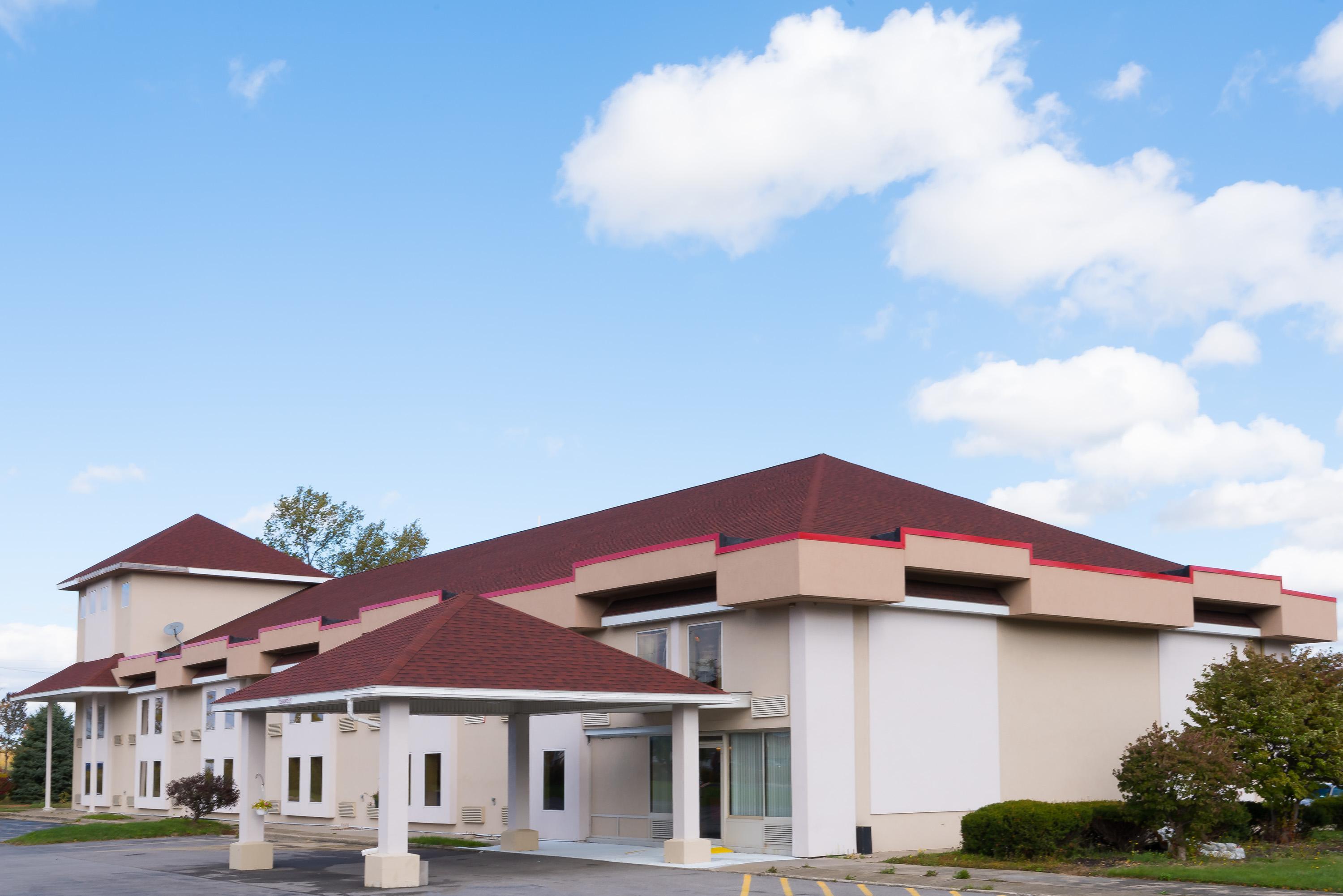 Super 8 by Wyndham Batavia E of Darien Lake Theme Park