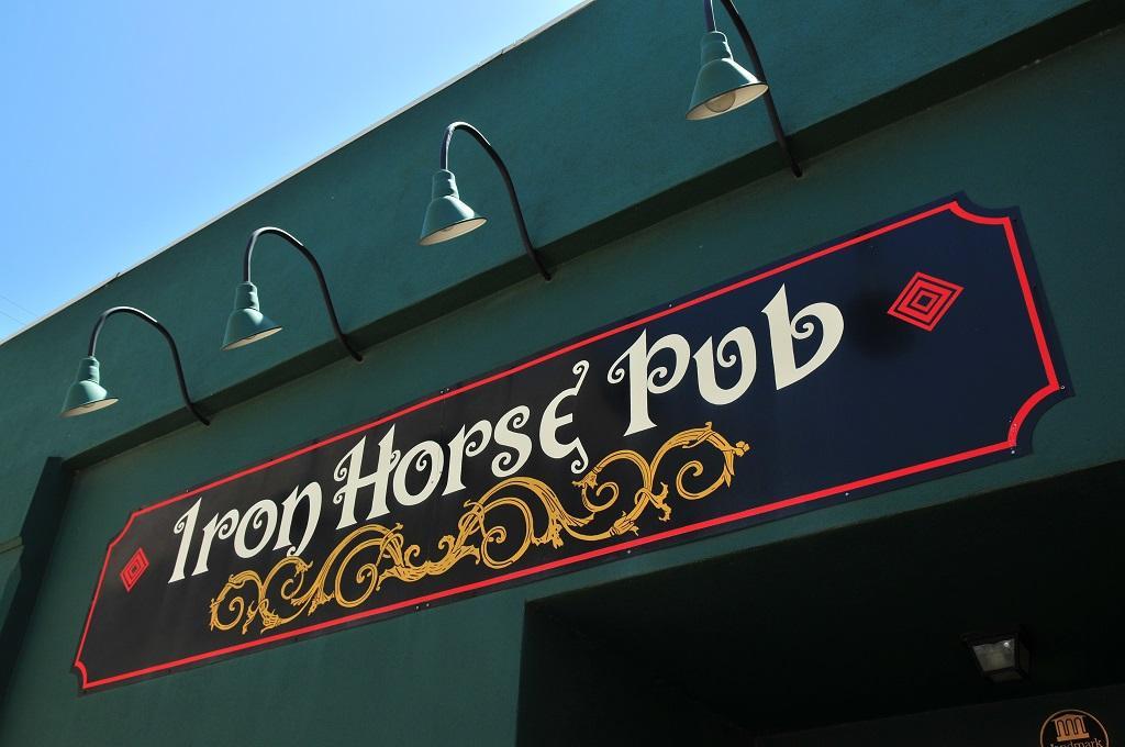 Iron Horse Pub