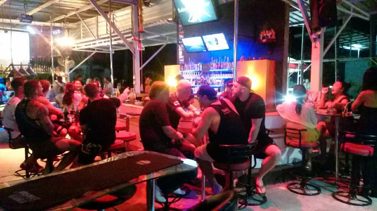 Butterfly Bar Laguna Plaza